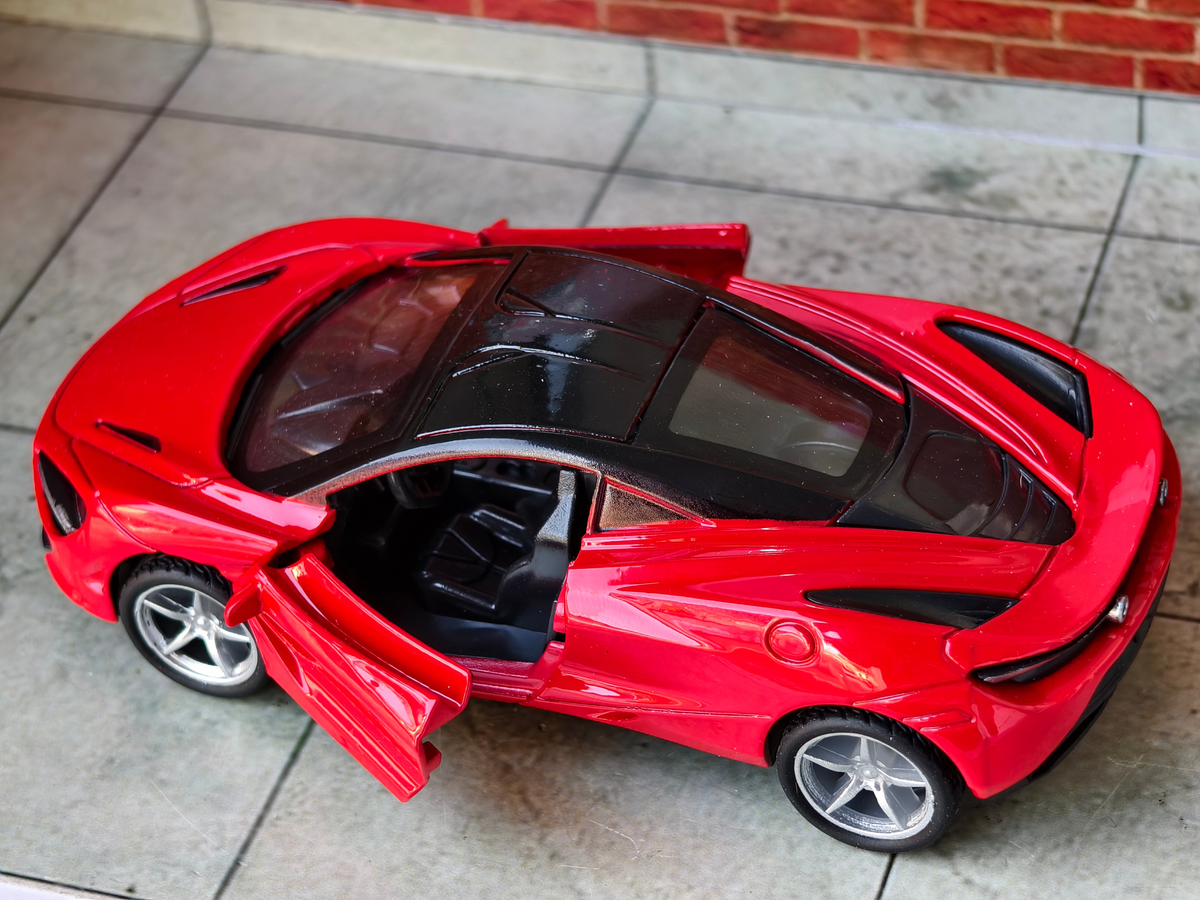 Mclaren 720 S 1:36 Scale Box Piece