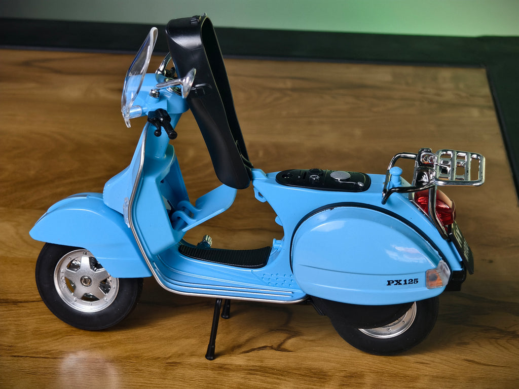 Vespa PX 150 1:10 Scale Premium Detailed Model with Openable Parts