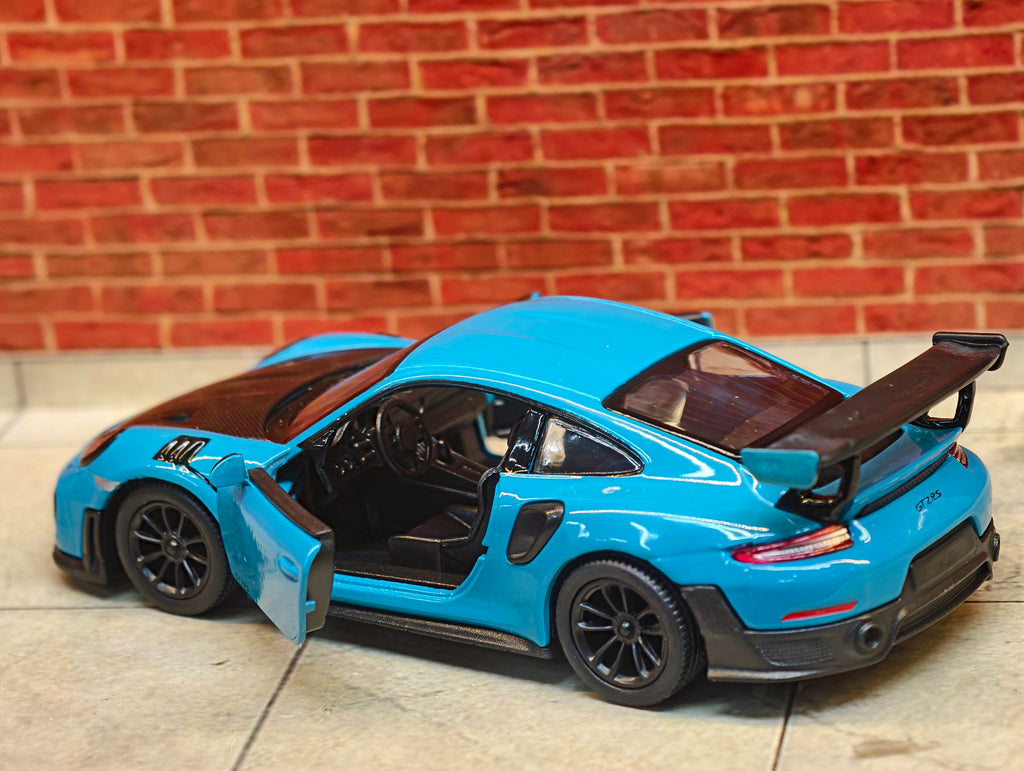 Kinsmart Official Licensed Porsche 911 GT2 RS 1:36 Scale