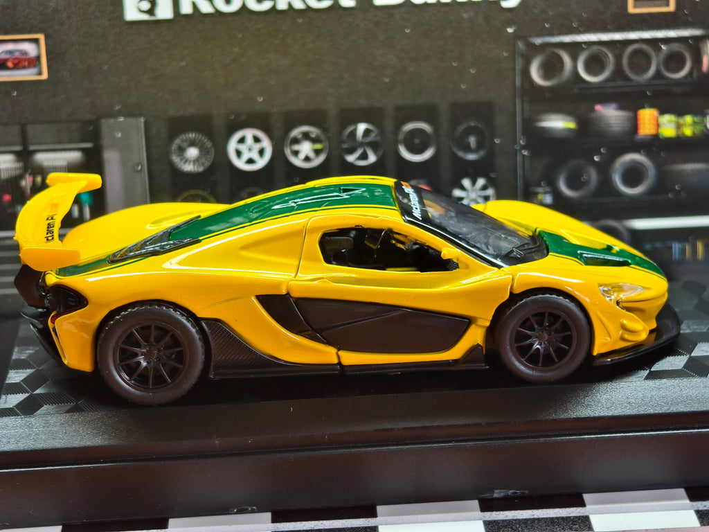 CCA Official Licensed McLaren P1 GTR 1:40 Scale in Acrylic Box
