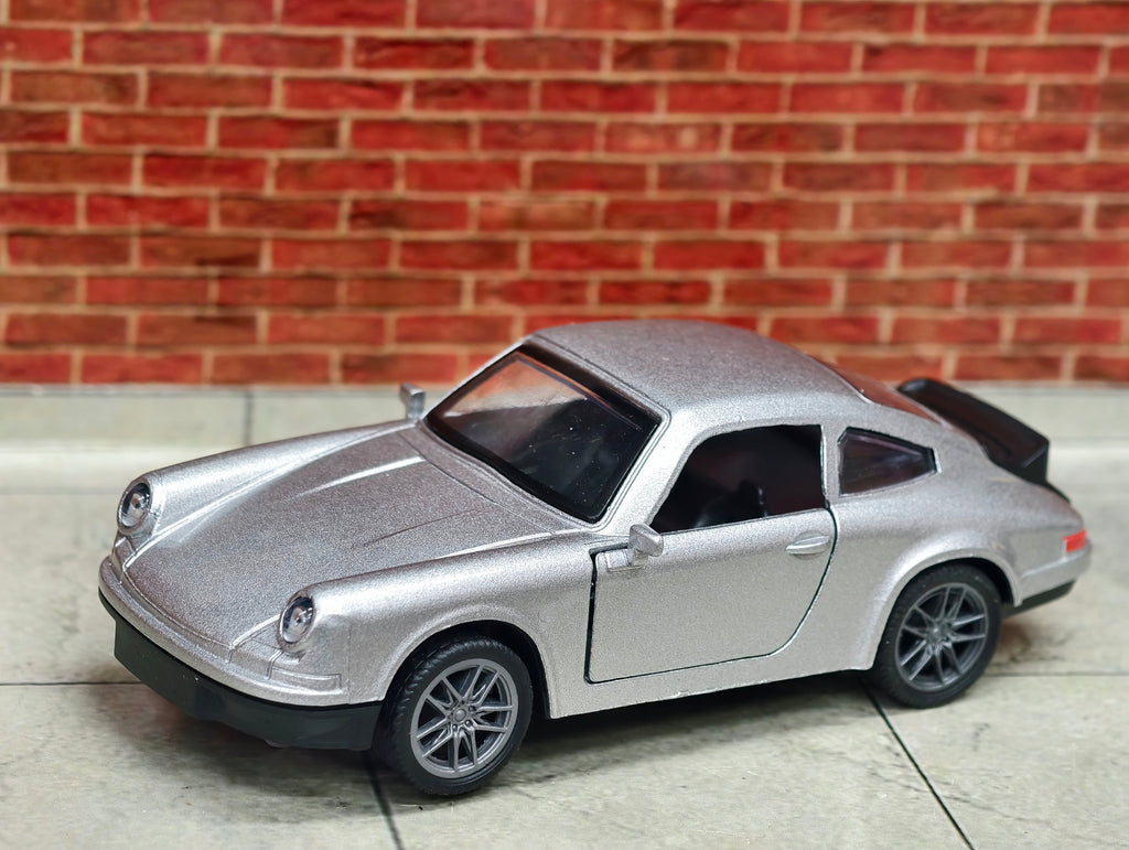 Classic Porsche 911 Turbo 1:36 Scale