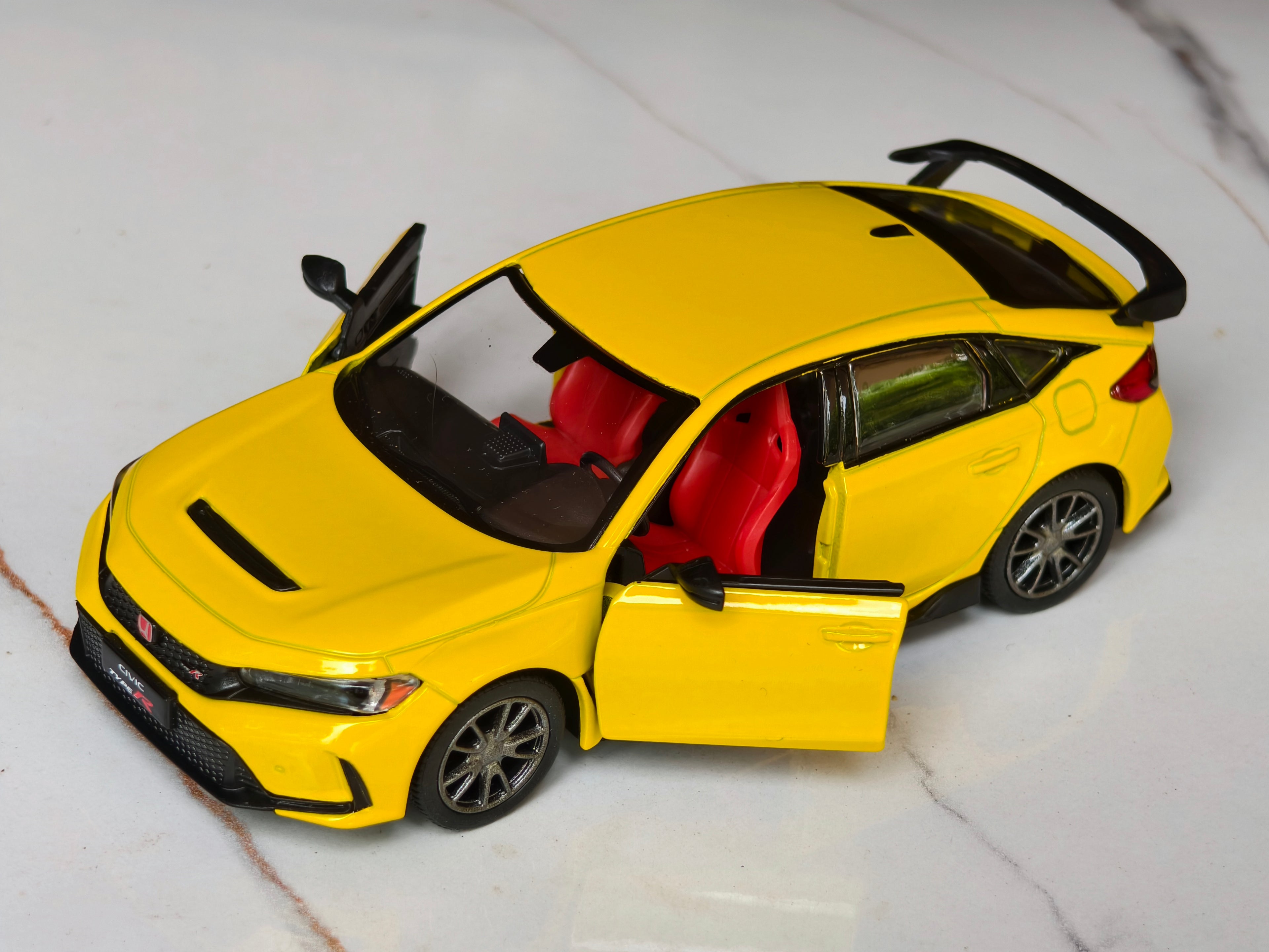 Kinsmart Official Licensed Honda Civic Type R 1:36 Scale