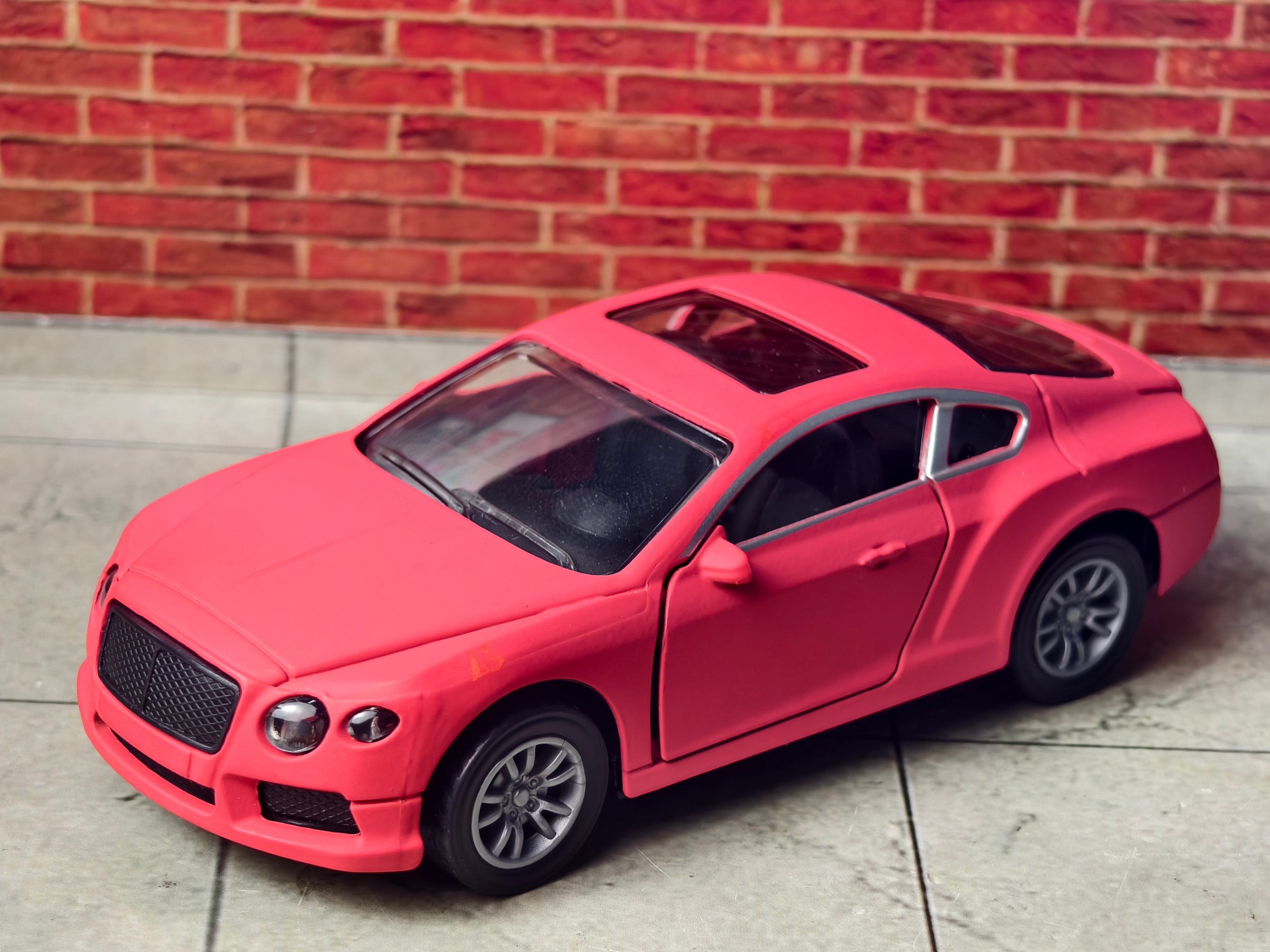 Bentley Continental GT 1:36 Scale Premium Detailing