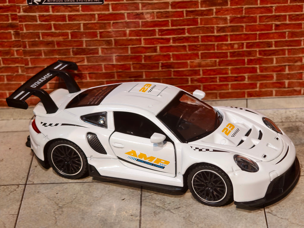 Porsche 911 GT3 RS 1:32 Scale Premium Detailing