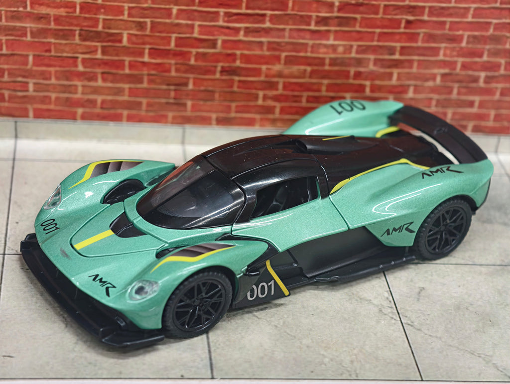 Aston Martin Valkyrie AMR Pro 1:32 Scale