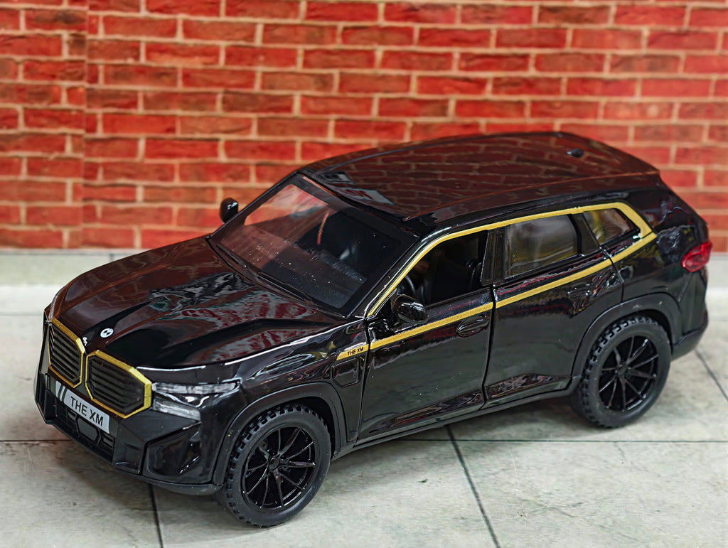 BMW XM 1:32 Scale