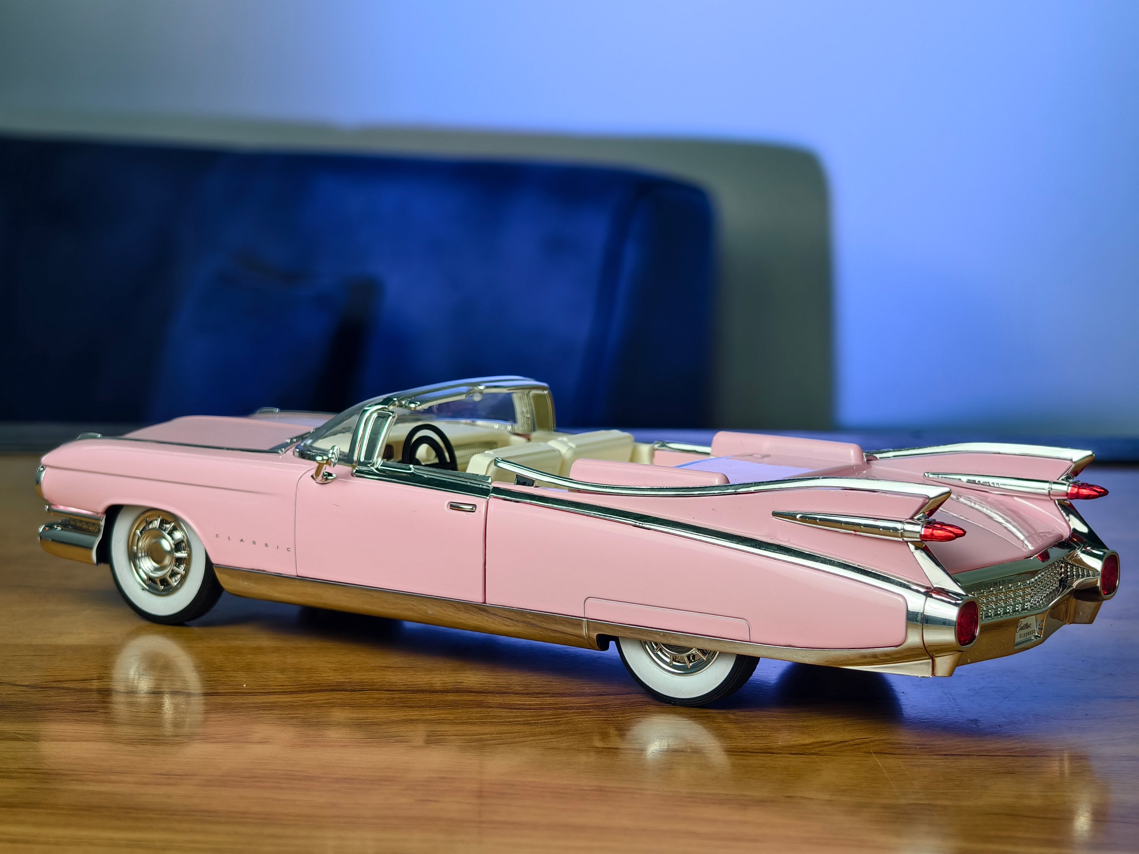 Cadillac El Dorado Biarritz 1:22 Scale Premium Detailing