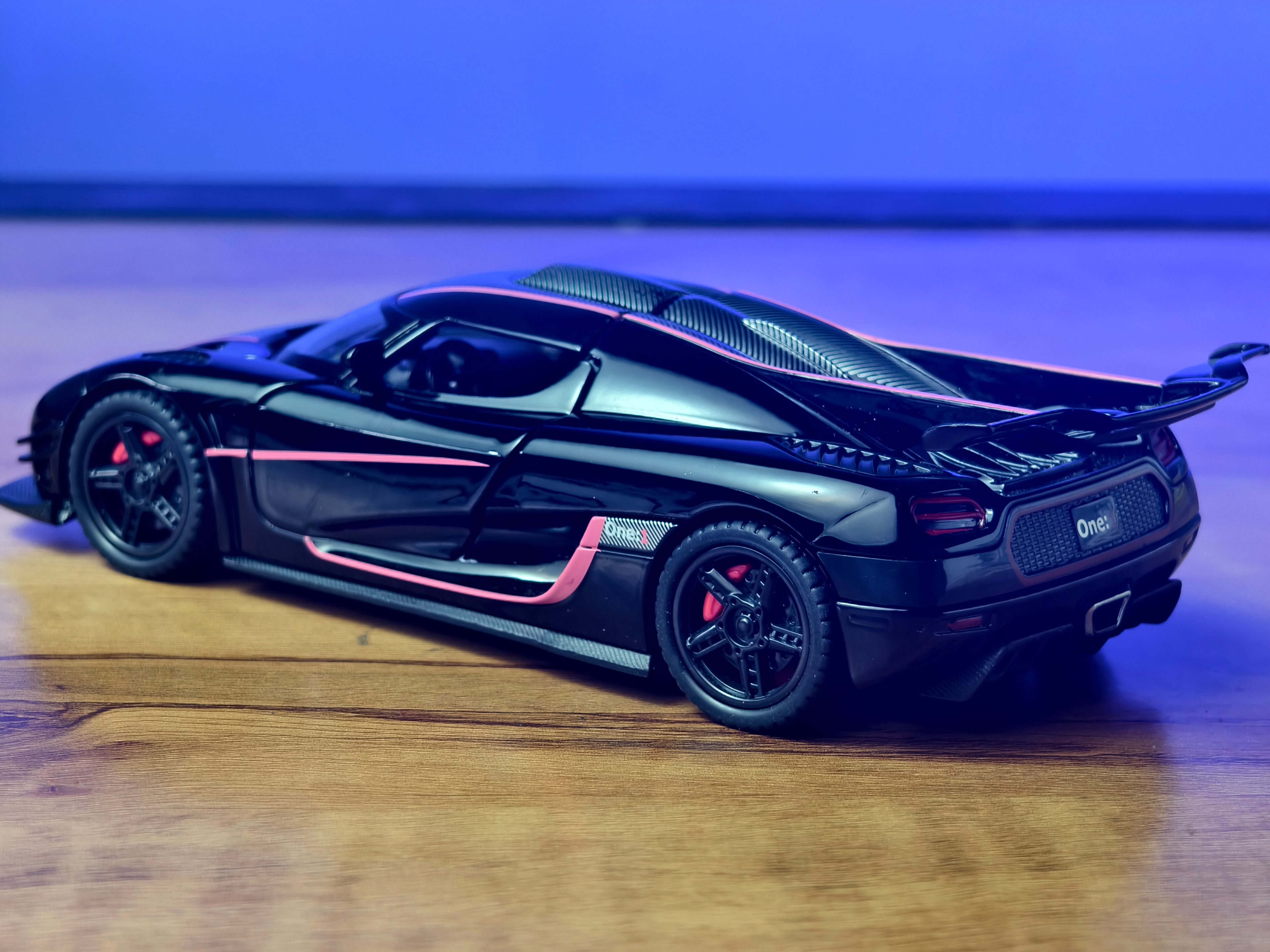 Koenigsegg One:1 1:32 Scale Premium Detailing