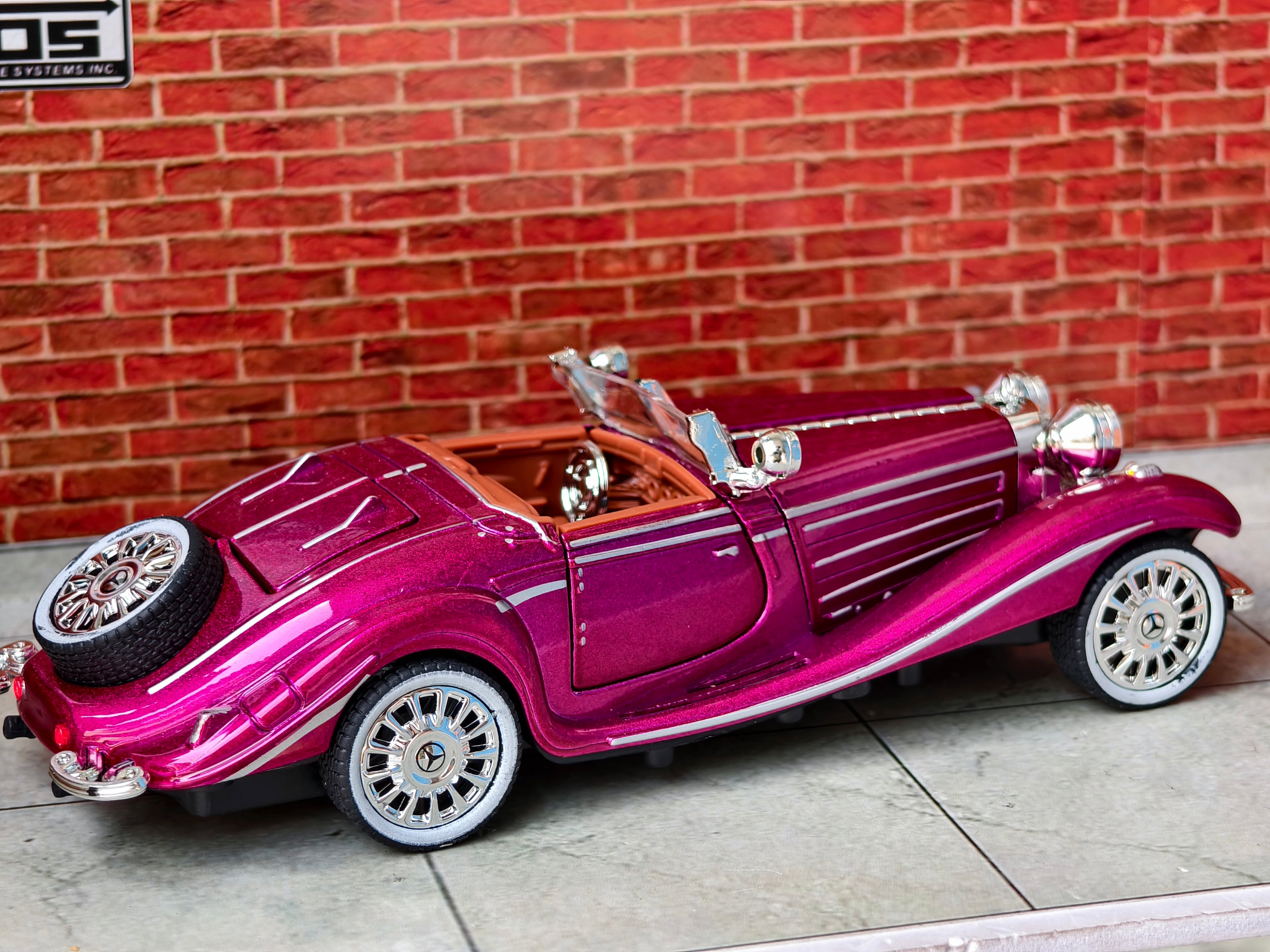 Mercedes-Benz 500K Special Roadster from the 1930s 1:32 Scale