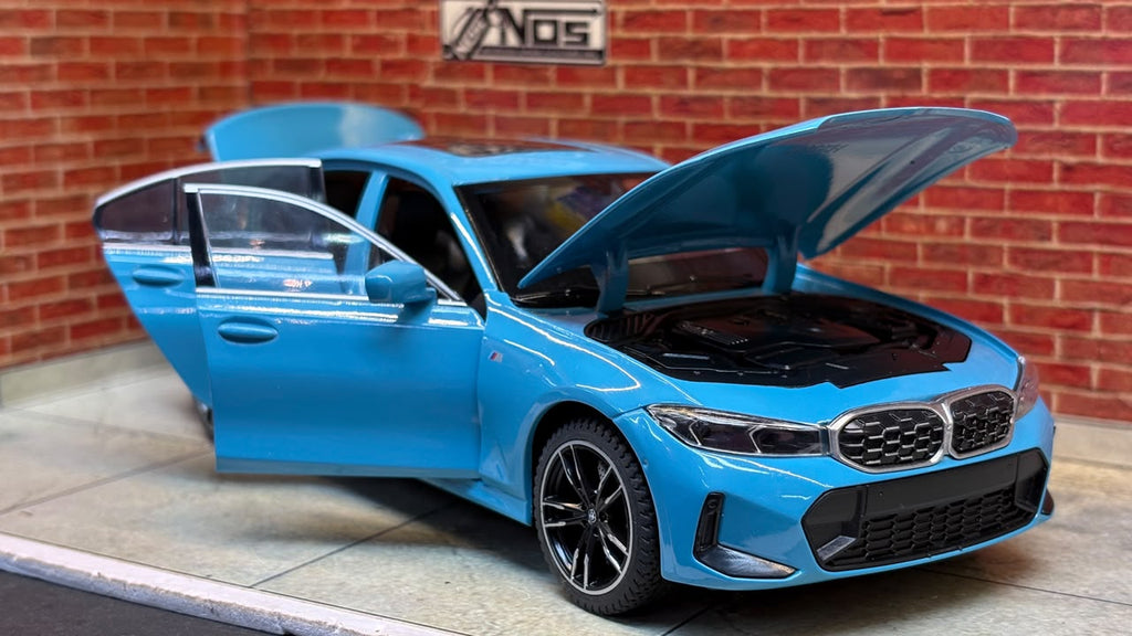 QY Official Licensed BMW 3 Series  LCI 1:24 Scale Premium Detailing