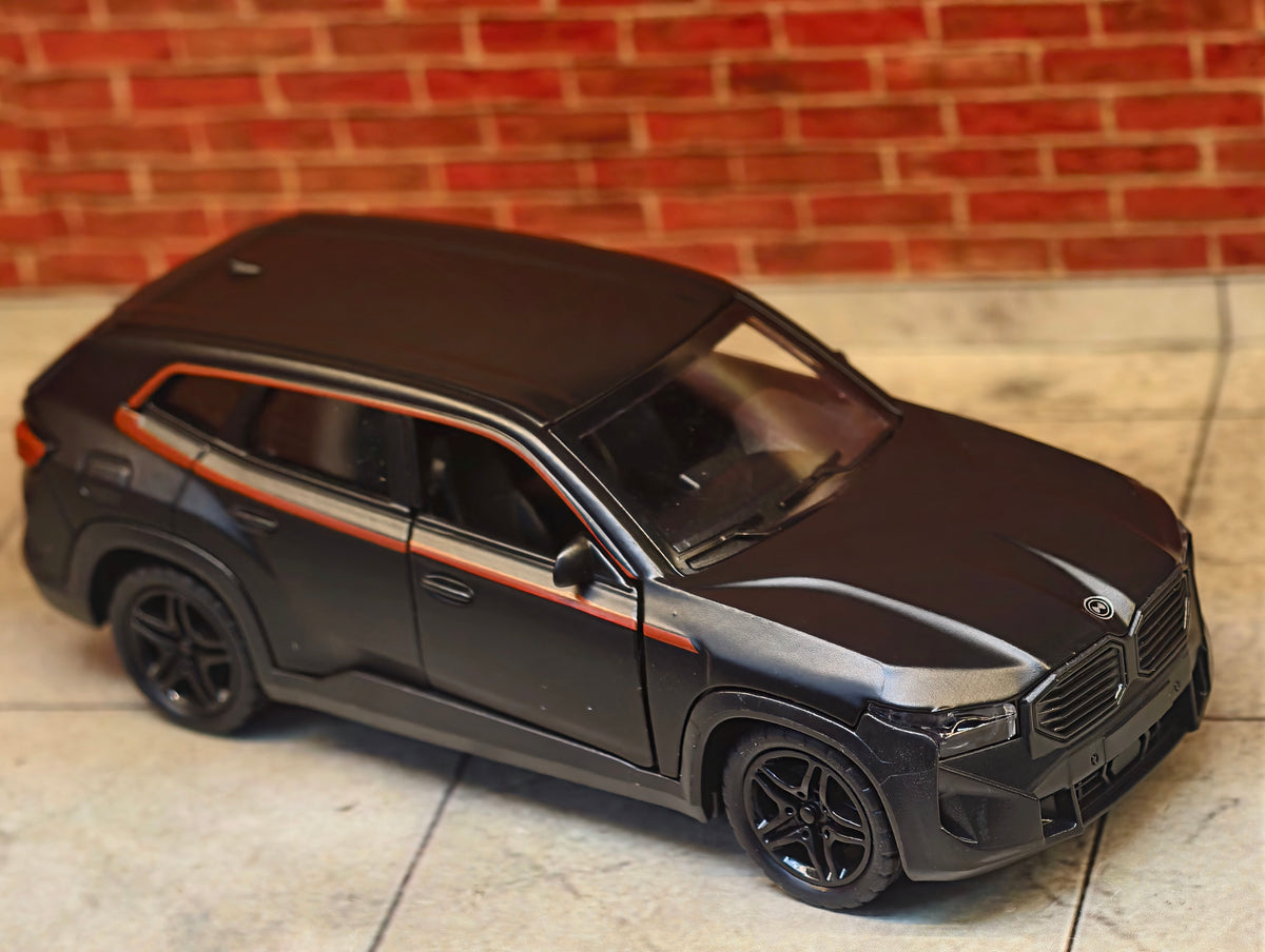 BMW X M 1:26 Scale Premium Detailing