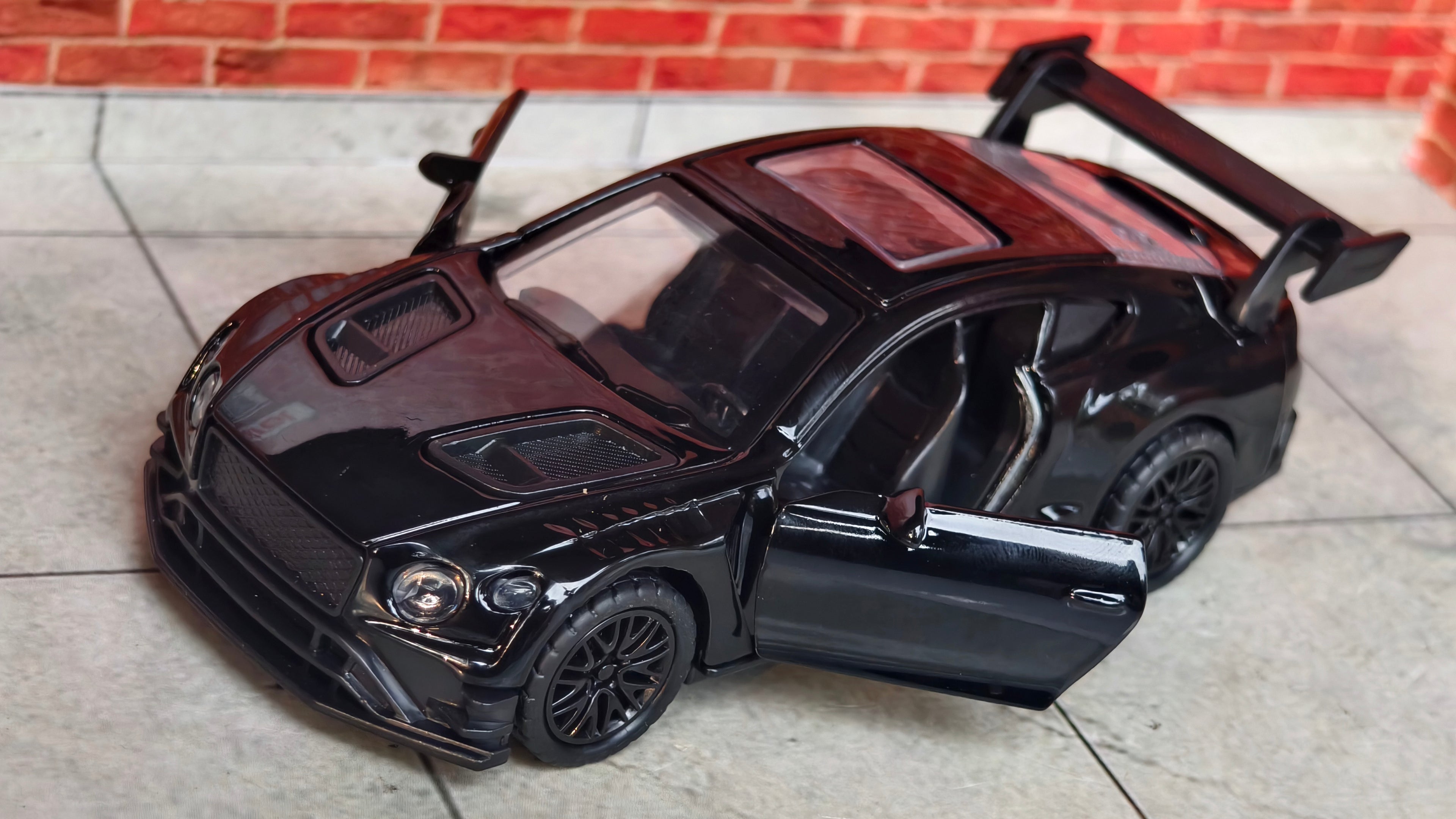 Bentley Continental GT3 1:36 Scale