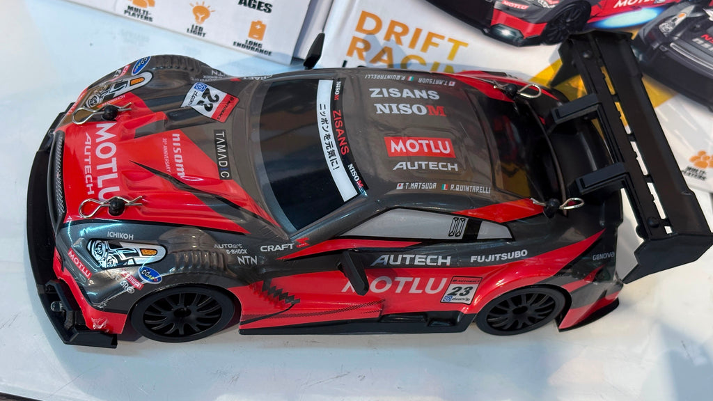 4WD Drift RC 20 Kmph 1:24 Scale with Proportional Acceleration and Speed Adjustments