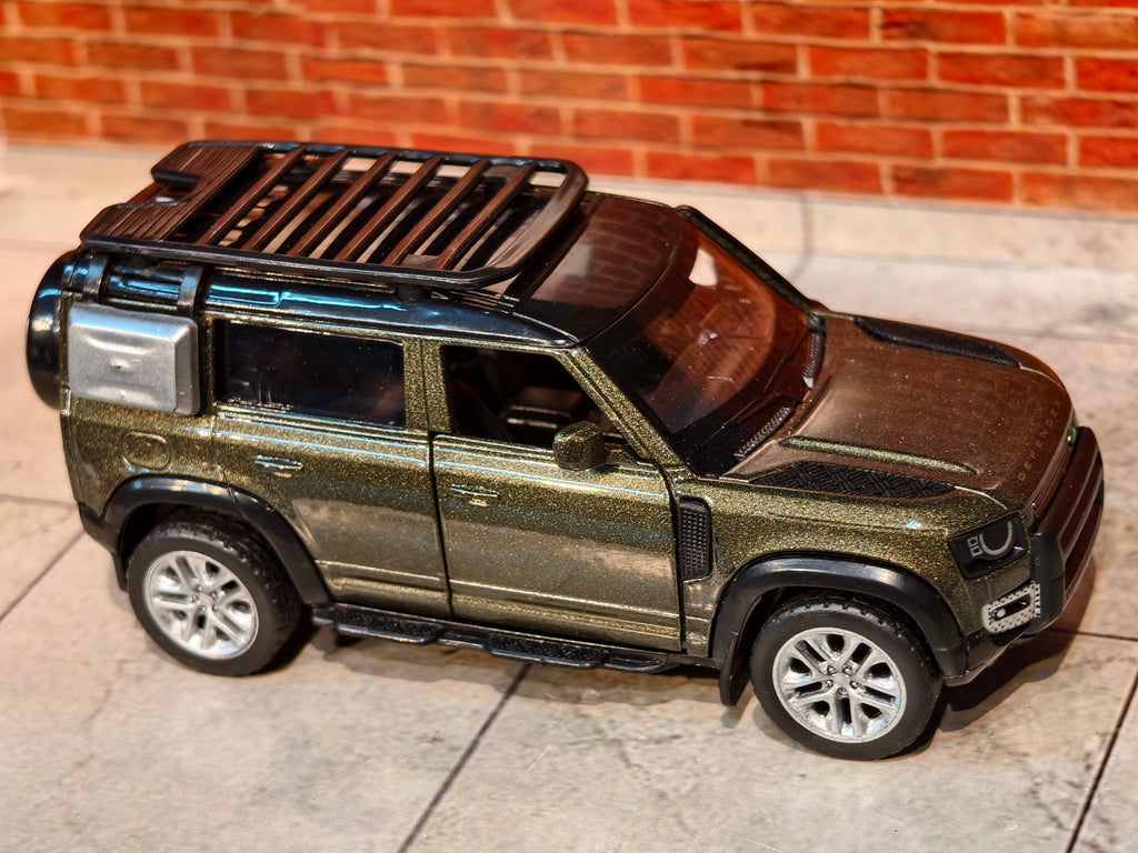 MSZ Official Licensed Land Rover Defender 110 1:43 Scale