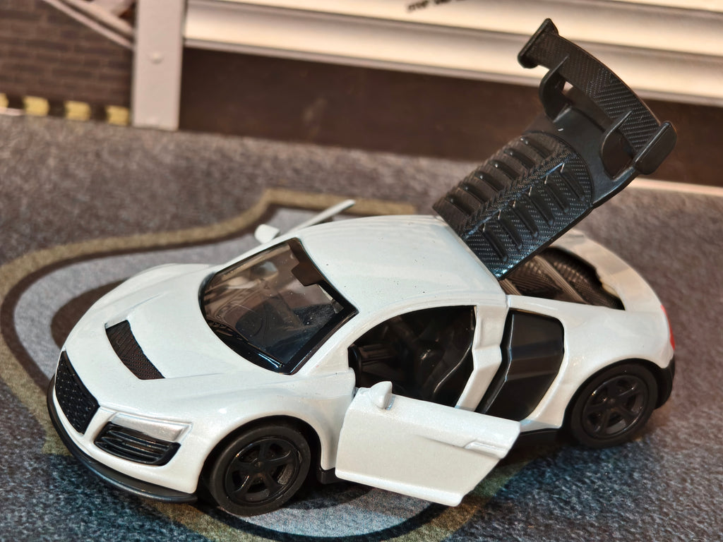 Audi R8 1:64 Scale Premium Detailing