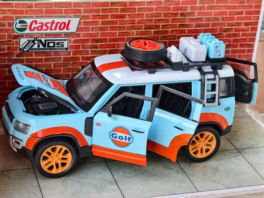 Defender Gulf Edition 1:24 Scale with Accessories