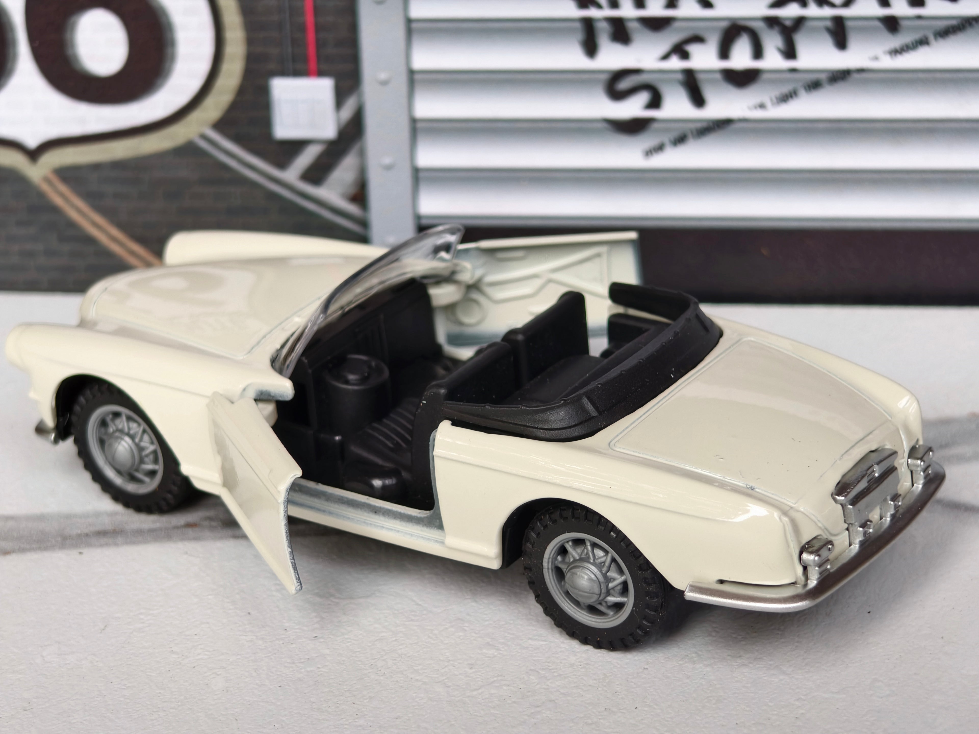 BMW 503 Convertible 1:36 Scale Classic Car