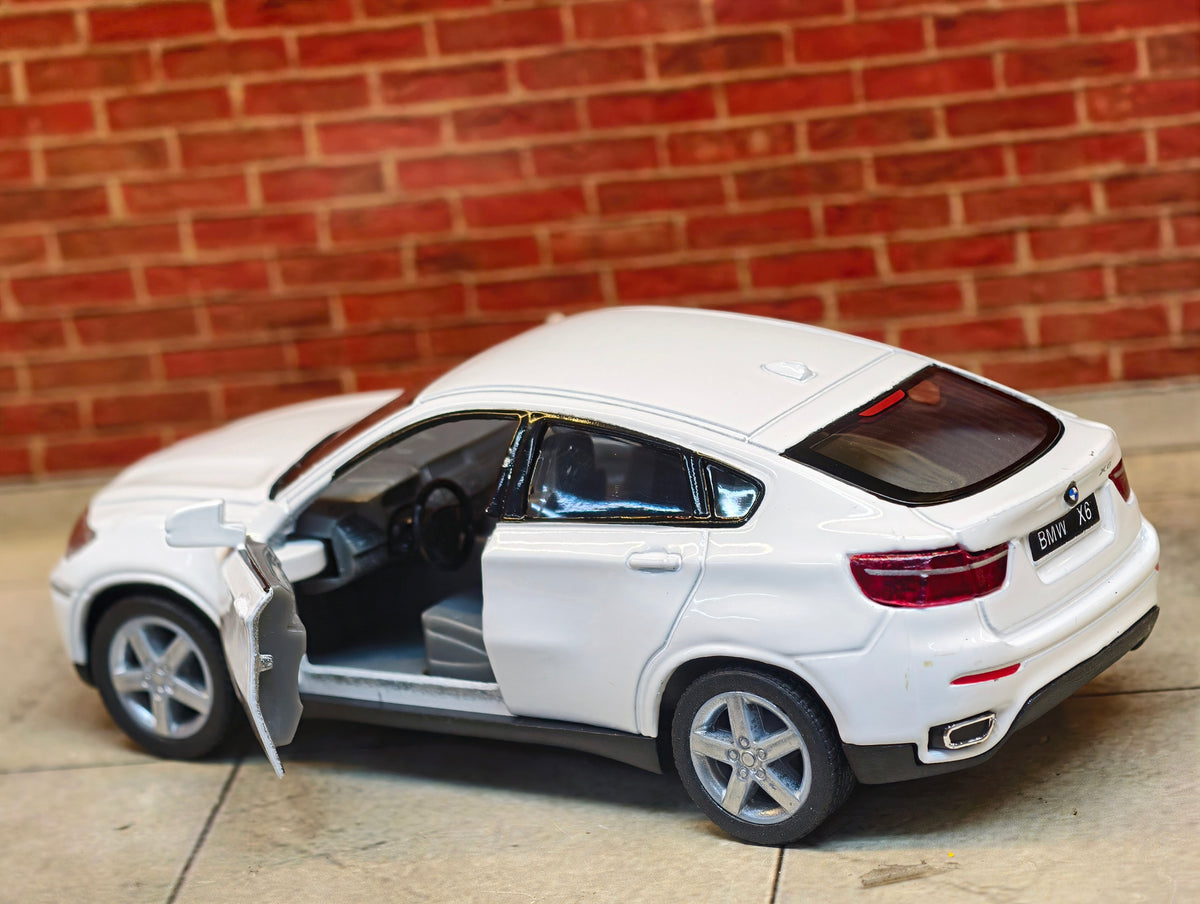 Kinsmart Official Licensed BMW X6 1:38 Scale