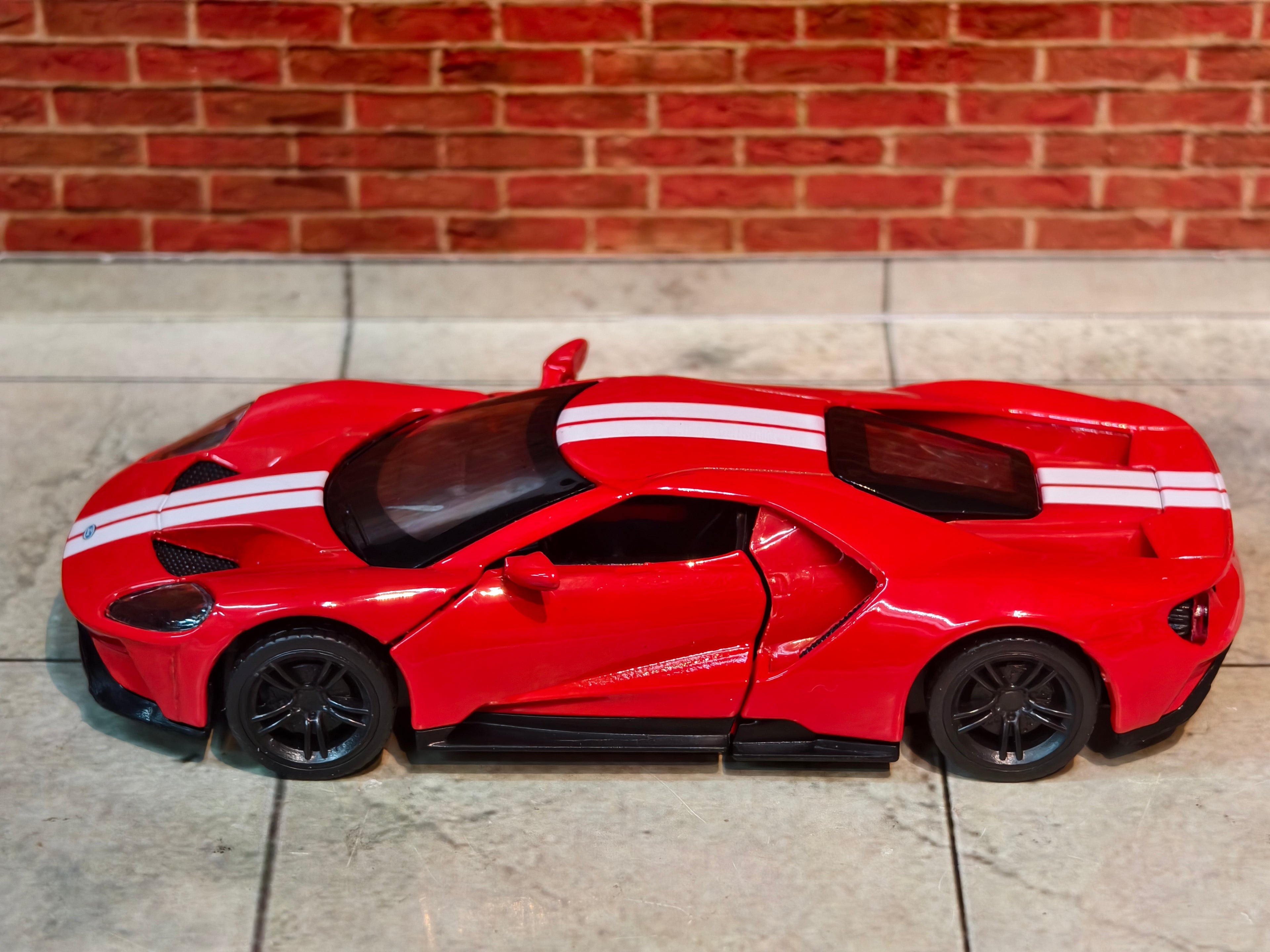 MSZ Official Licensed Ford GT 2017 1:42 Scale