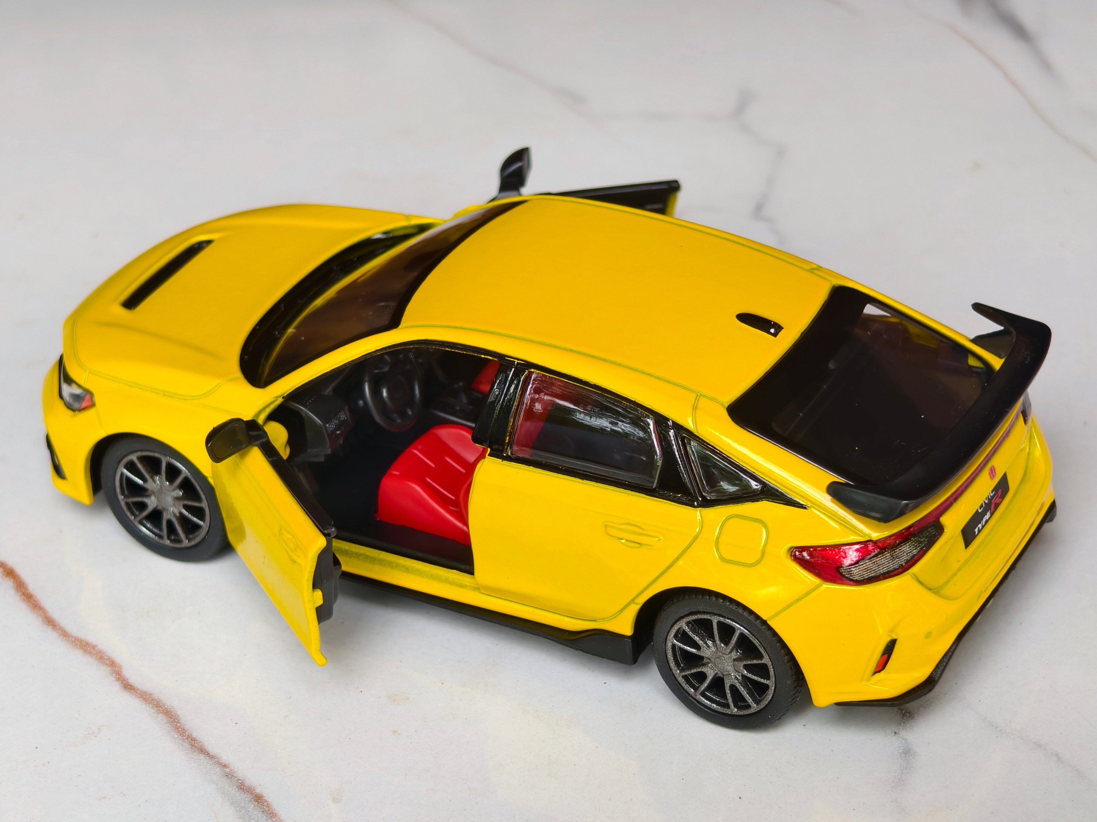 Kinsmart Official Licensed Honda Civic Type R 1:36 Scale