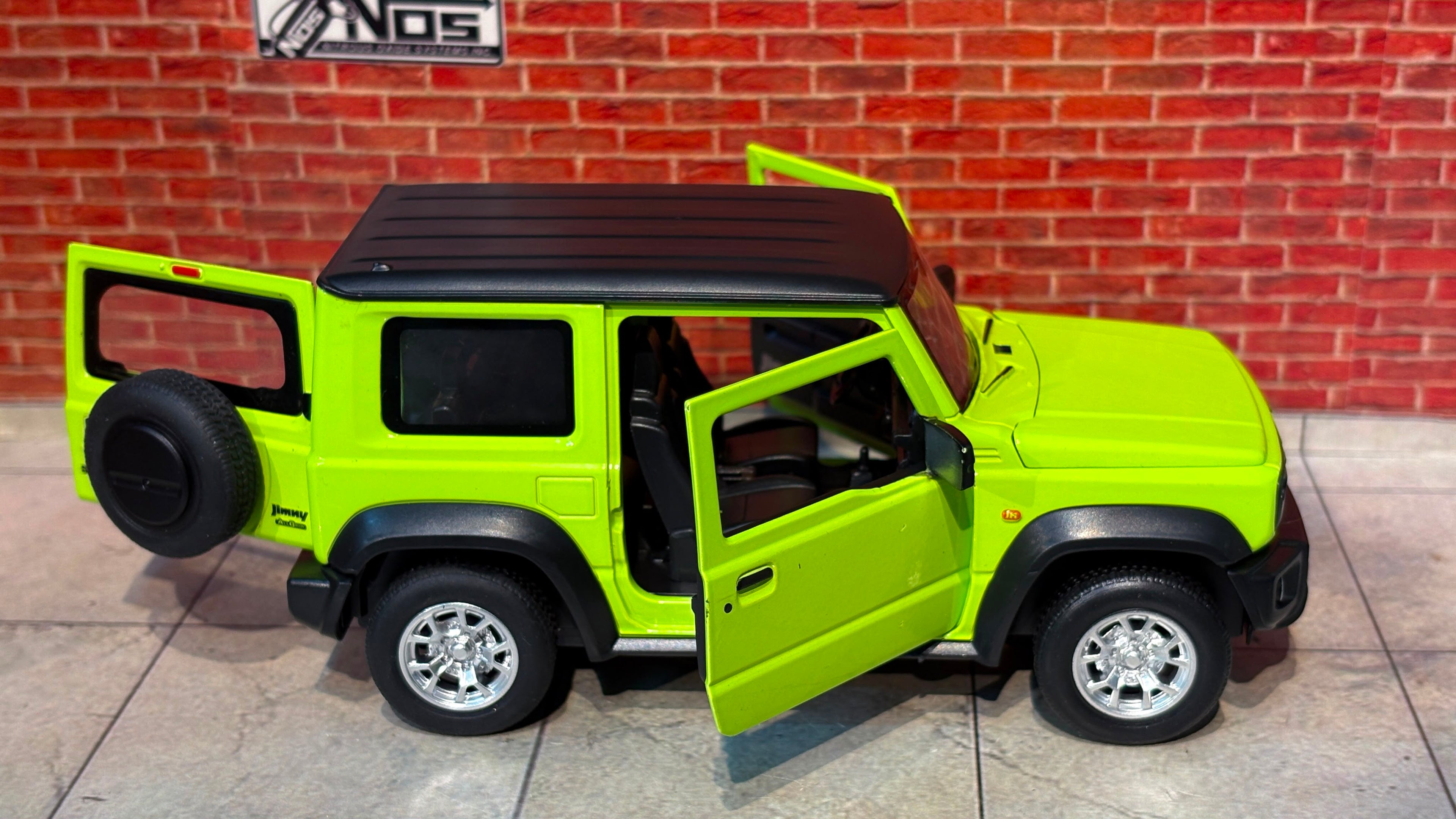 MSZ Official Licensed Suzuki Jimny 1:24 Scale