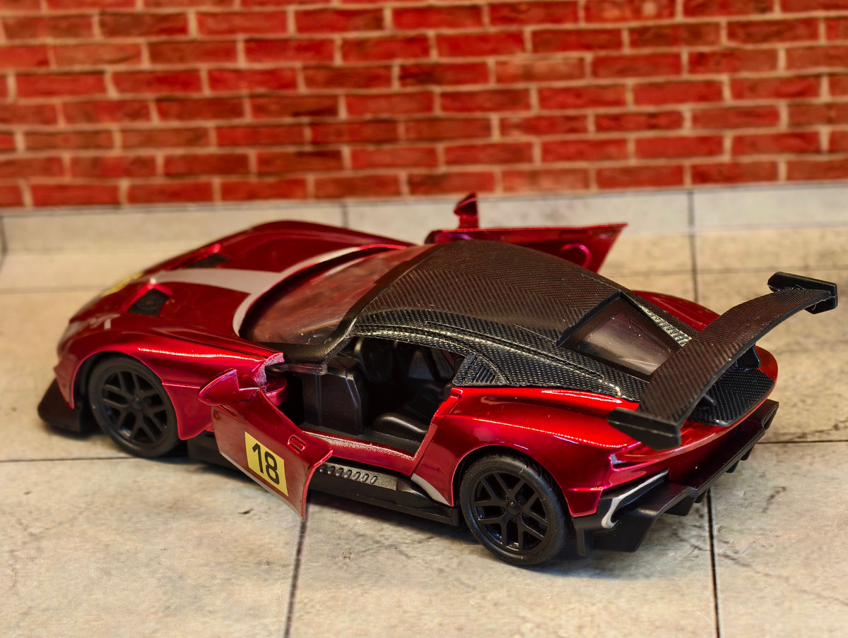 Aston Martin Vantage GT 4 1:36 Scale