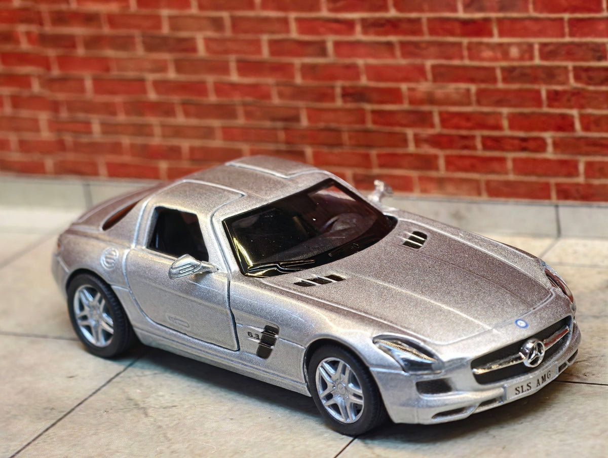 Kinsmart Official Licensed Mercedes Benz SLS AMG 1:36 Scale