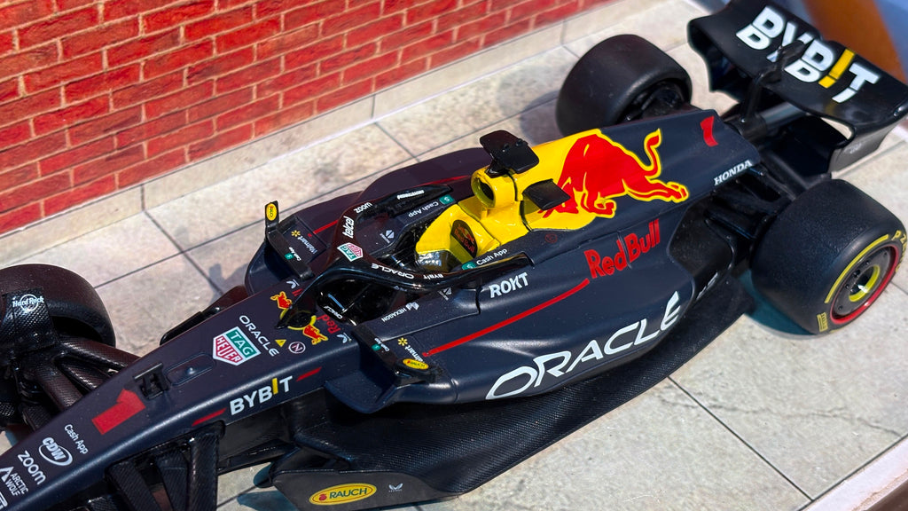 Rastar Official Licensed Formula 1 RB19 Oracle Redbull Racing 1:24 Scale Diecast