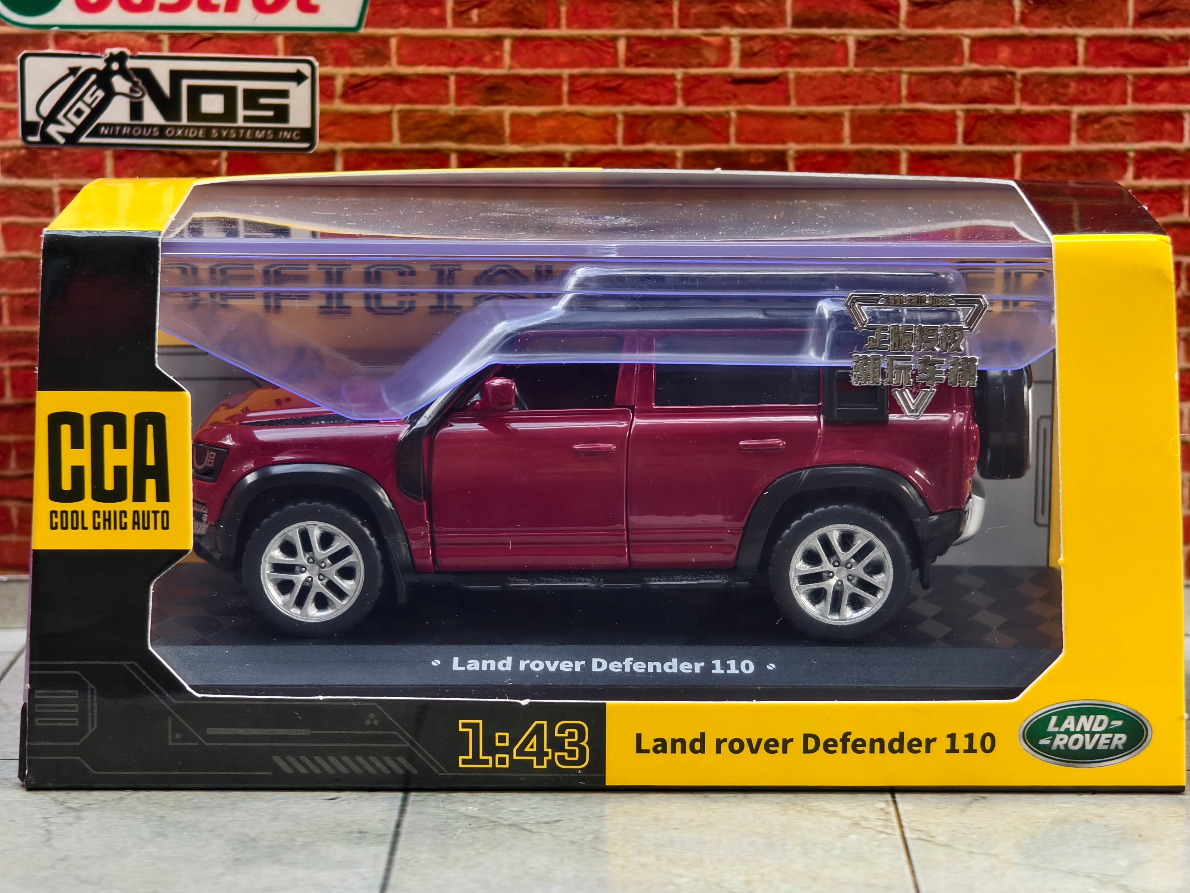 CCA Official Licensed Land Rover Defender 110 1:43 Scale Premium Detailing