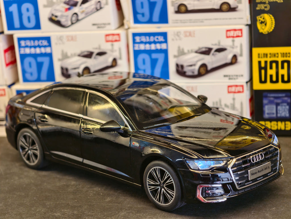 QY Toys Official Licensed Audi A6 L 1:18 Diecast Scale Model