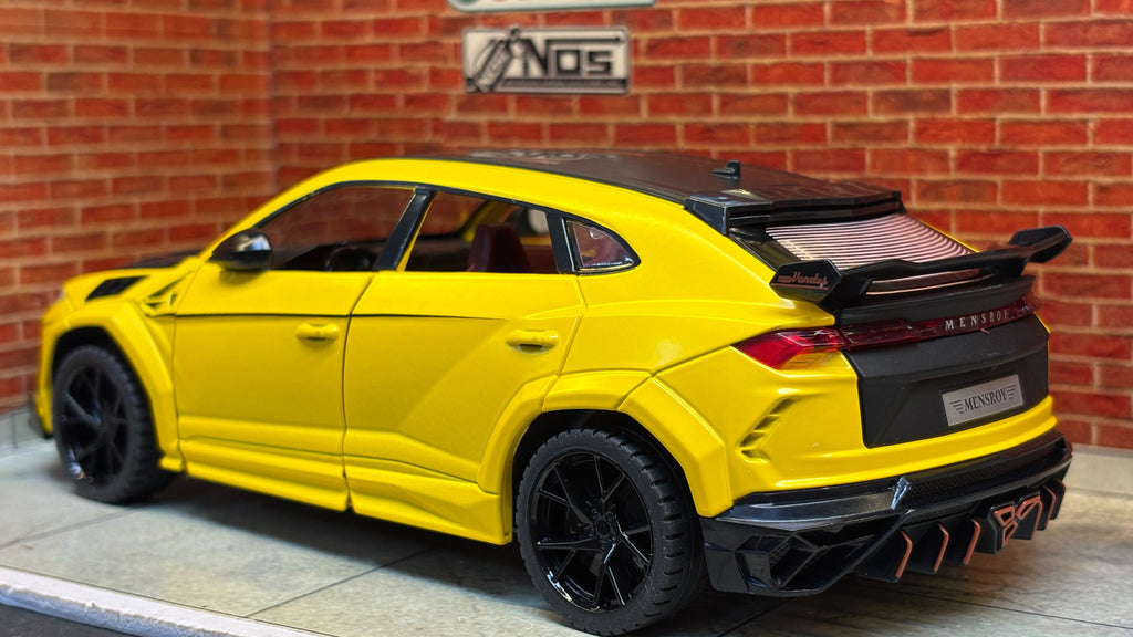 Lamborghini Urus Mansory Venatus body kit 1:24 Scale with Figure Premium Detailing