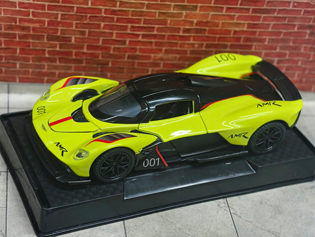 Aston Martin Valkyrie AMR Pro 1:32 Scale