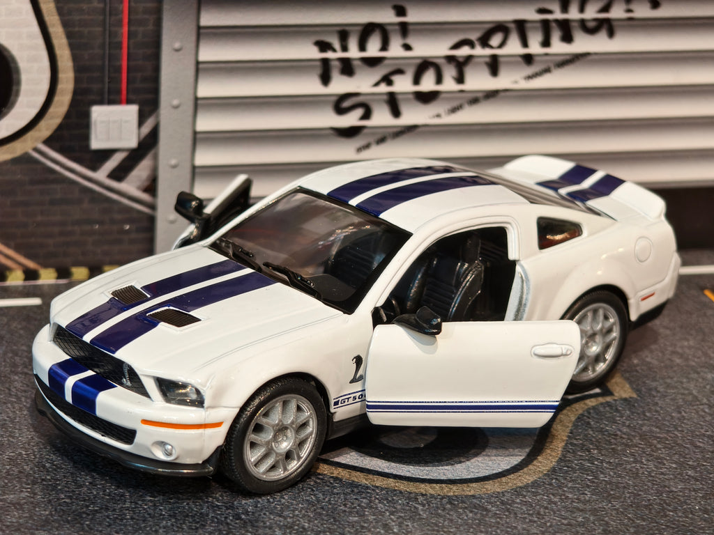 Kinsmart Official Licensed 2007 Shelby GT500 1:38 Scale