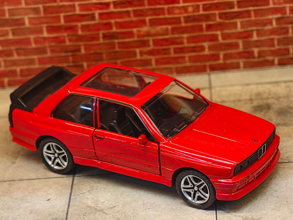 BMW M3 E 30 1:36 Scale Premium Detailing