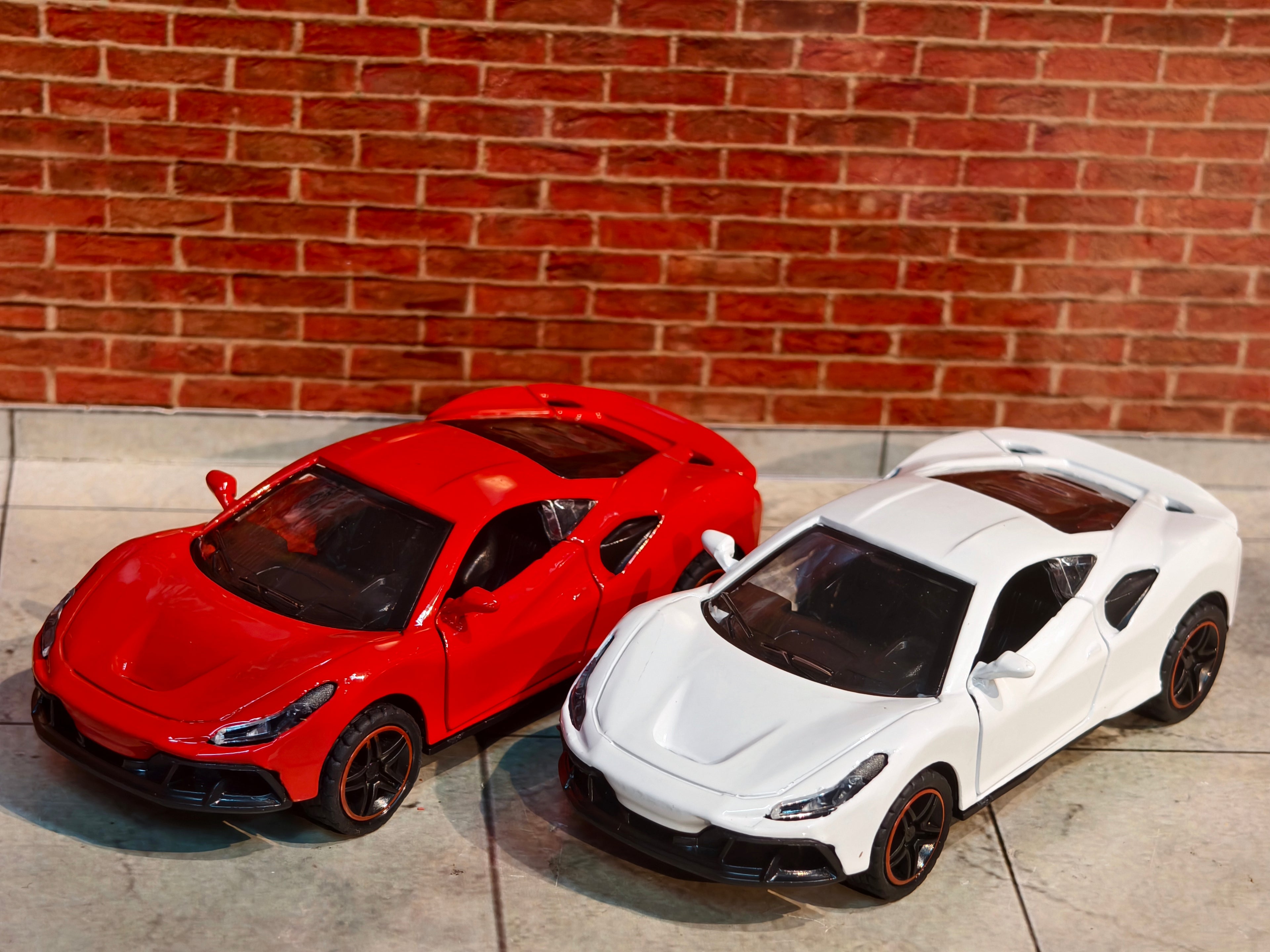 Ferrari F8 Tributo 1: 43 Scale Red