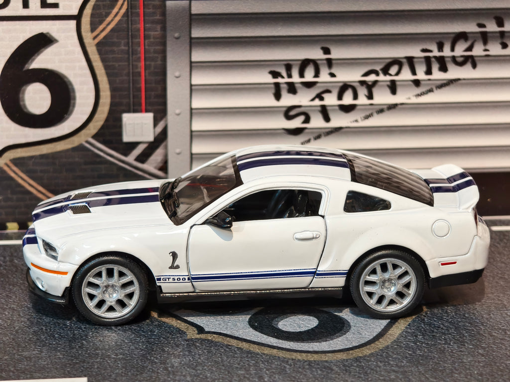 Kinsmart Official Licensed 2007 Shelby GT500 1:38 Scale