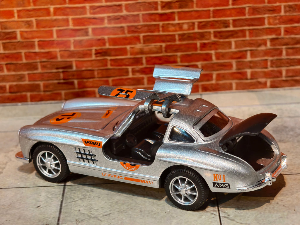 Mercedes Gullwing SL300 1:36 Scale Rally Edition
