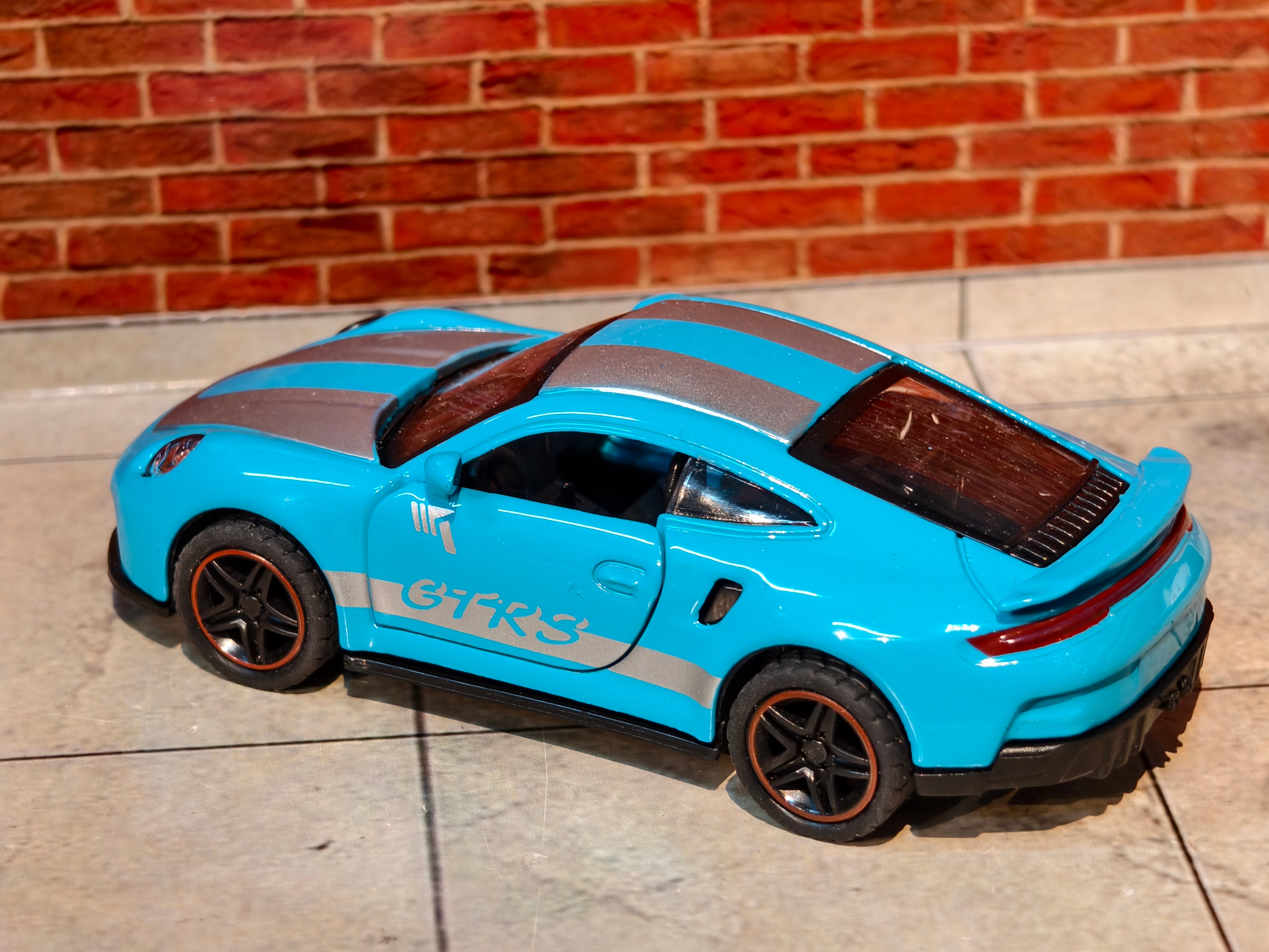 Porsche 911 GT2RS 1:43 Scale Box Piece
