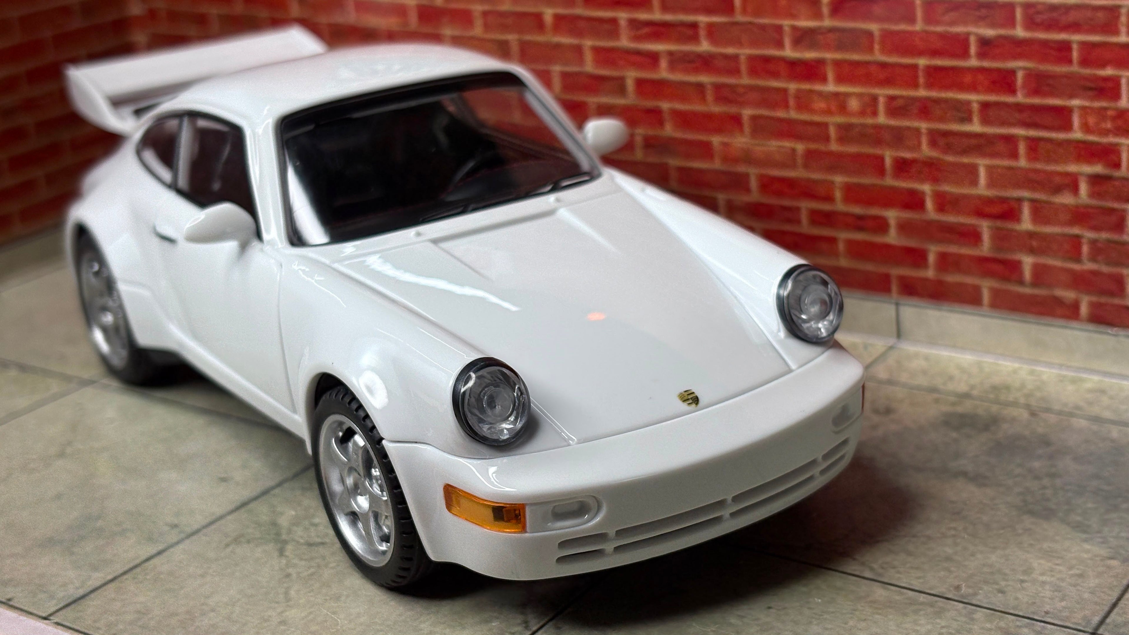 Porsche 911 (964) Turbo 1990 s 1:24 ABS Premium Detailing