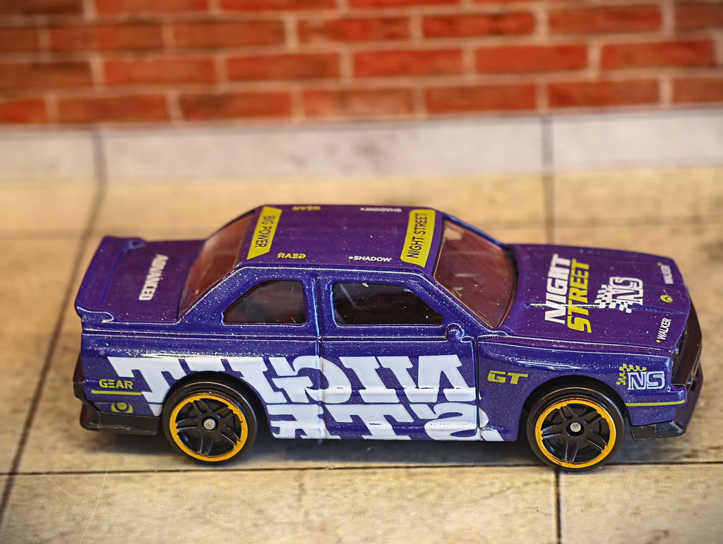 BMW E30 1:64 Scale