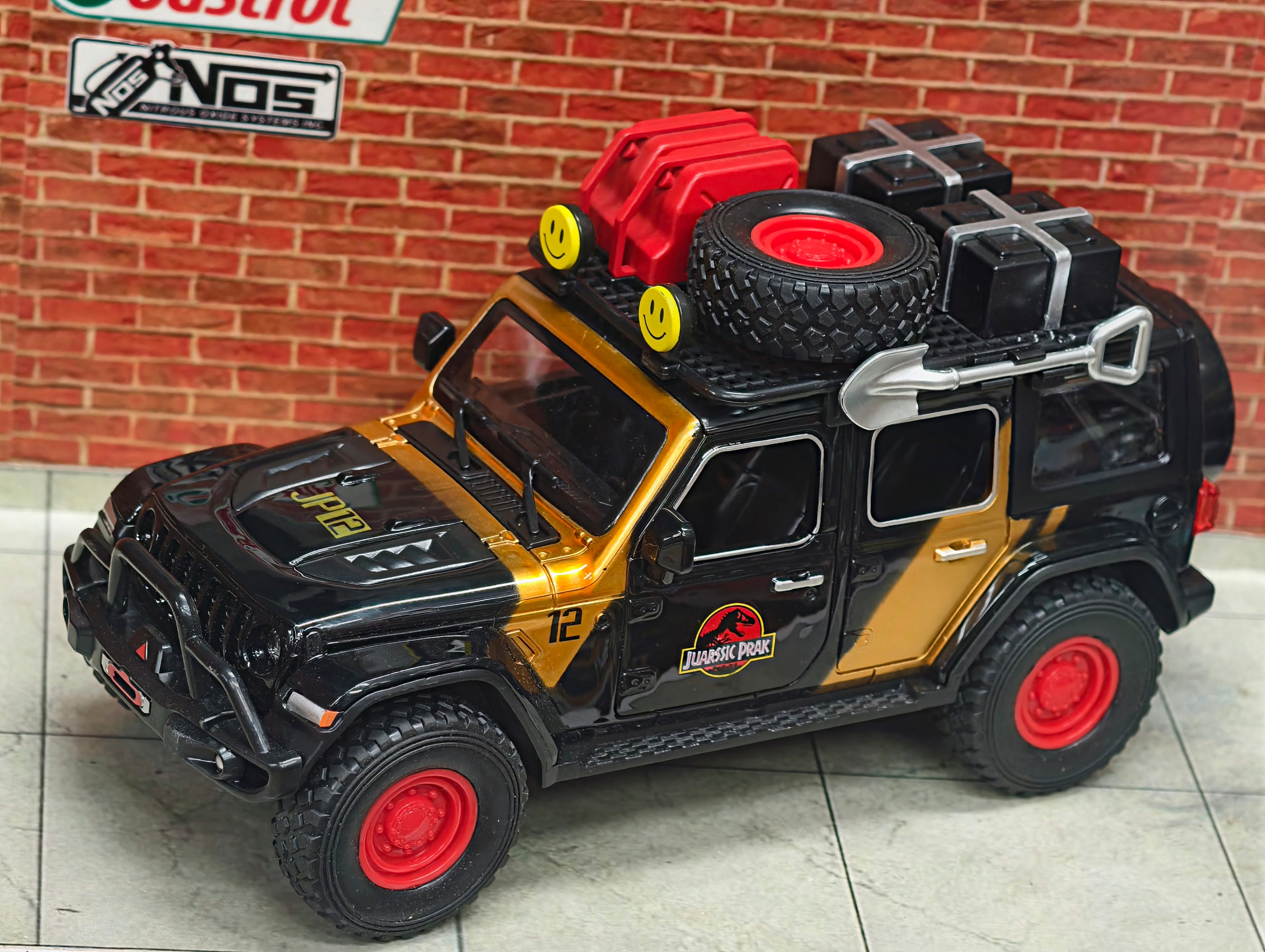 Jeep Wrangler Rubicon Jurassic Park Edition 1:24 Premium Detailing ABS Model
