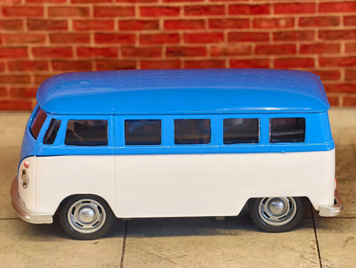 Volkswagen Type 2 (T1) Microbus 1:43 Scale