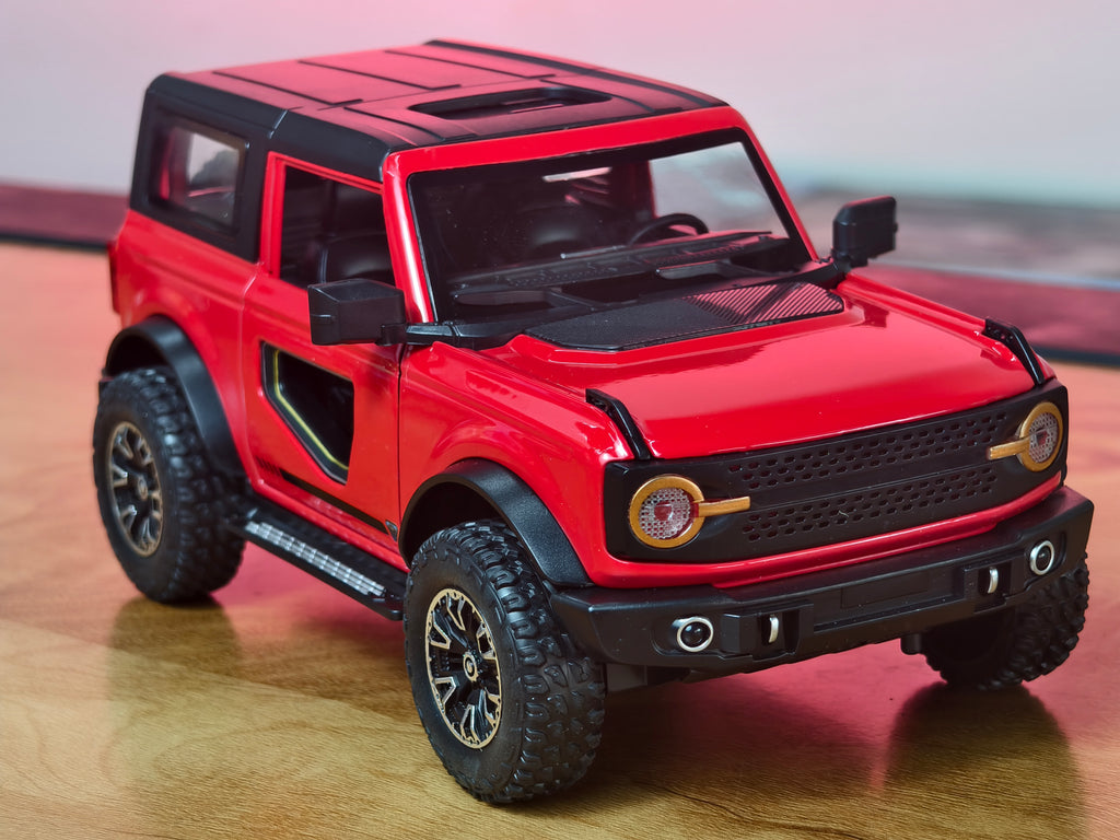 Ford Bronco 1:24 Scale Premium Detailing