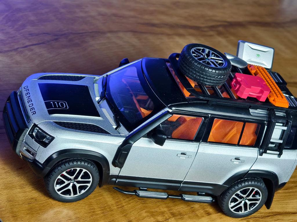 Land Rover Defender 110 Offroad 1:24 Scale