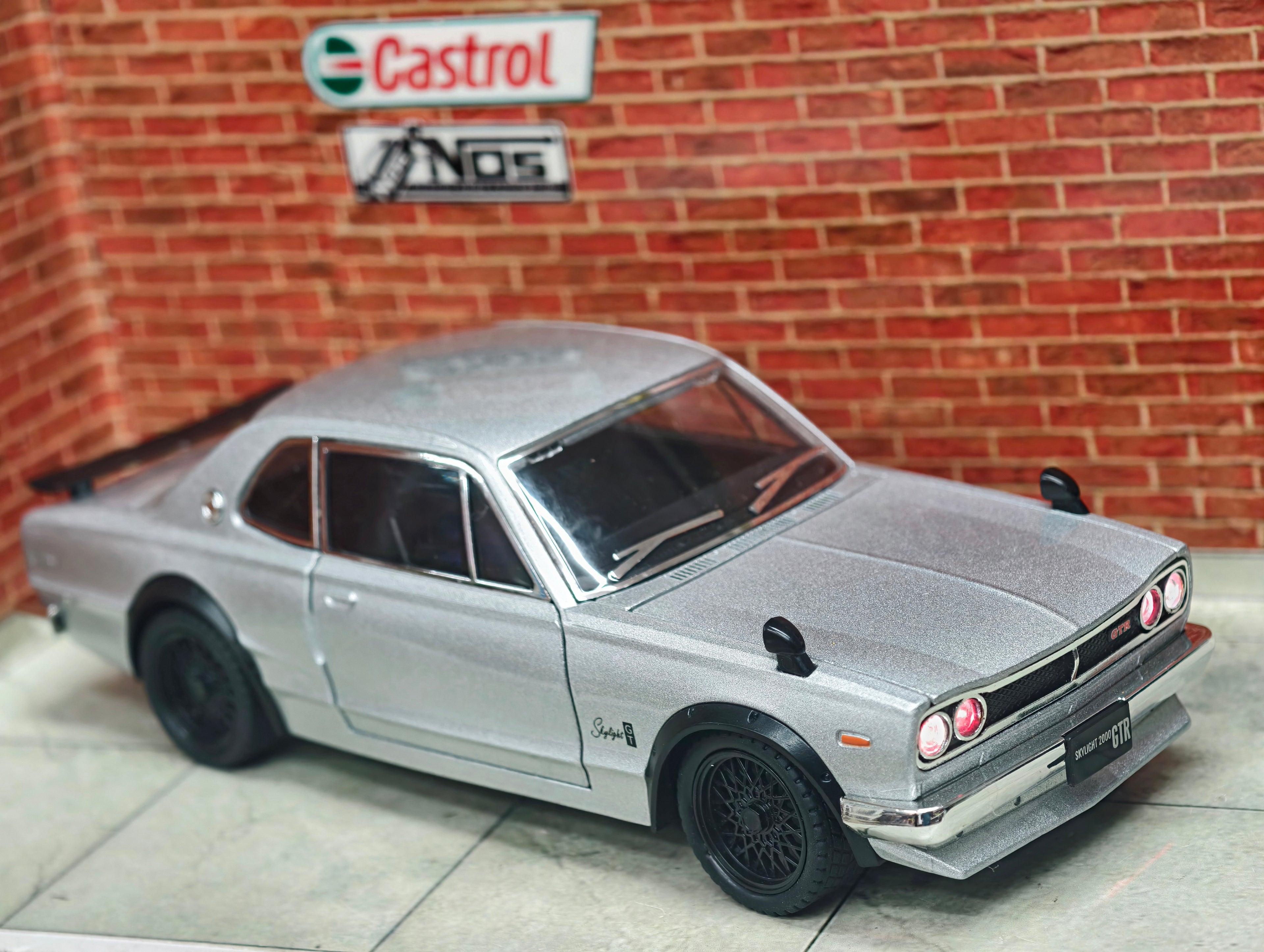 Nissan Skyline GT-R 1969 Model 1:22 Scale Premium Detailing