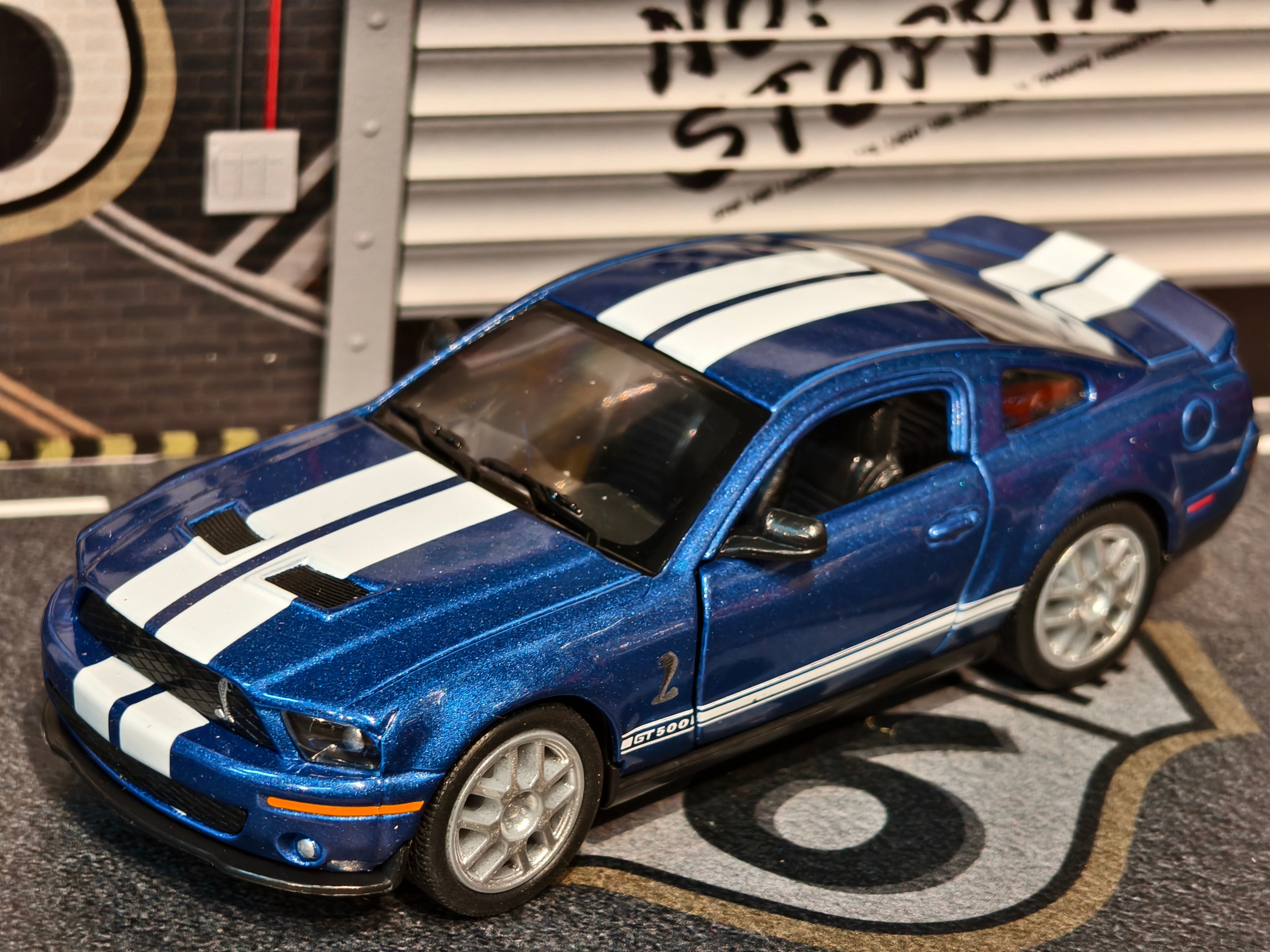Kinsmart Official Licensed 2007 Shelby GT500 1:38 Scale