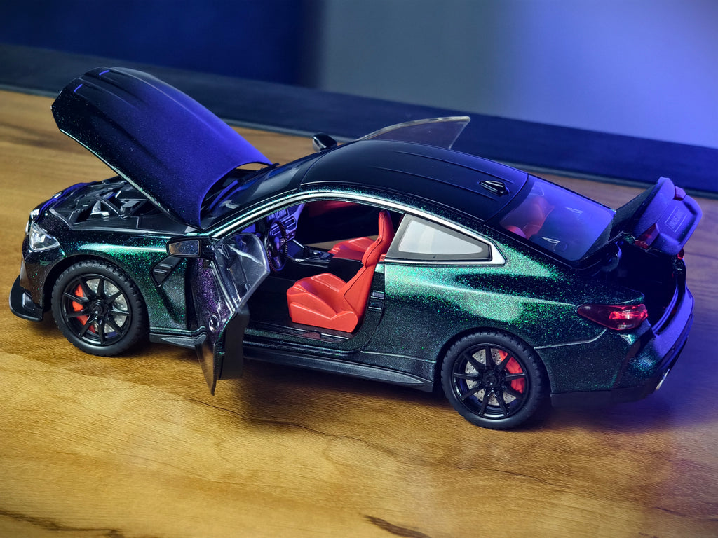 BMW M4 1:24 Scale Dual Tone Premium Detailing