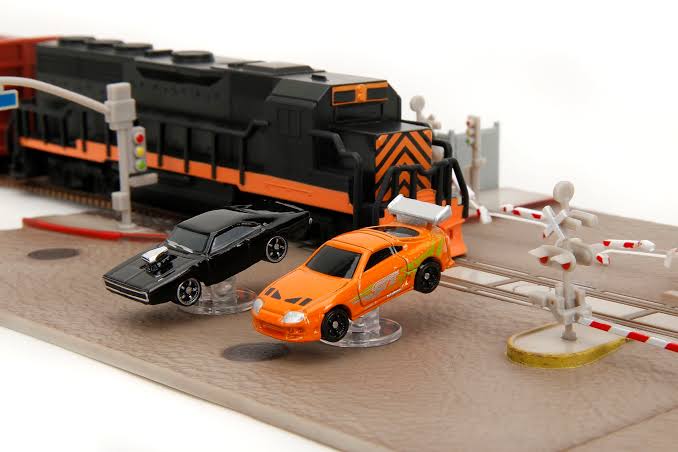 Jada Fast and Furious Official Licensed Final Race Nano Diaroma