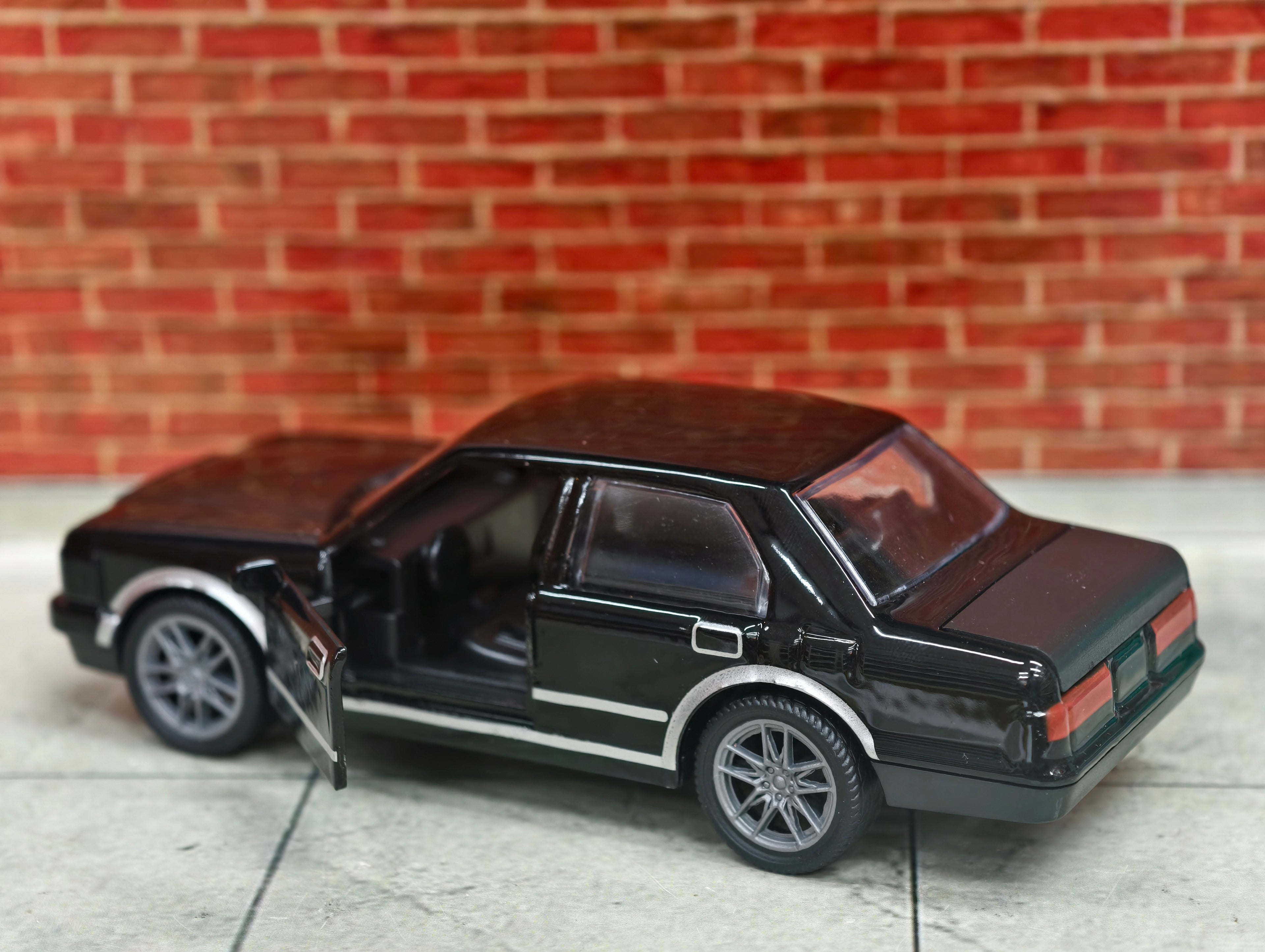 Toyota century 1:36 Scale Premium Detailing