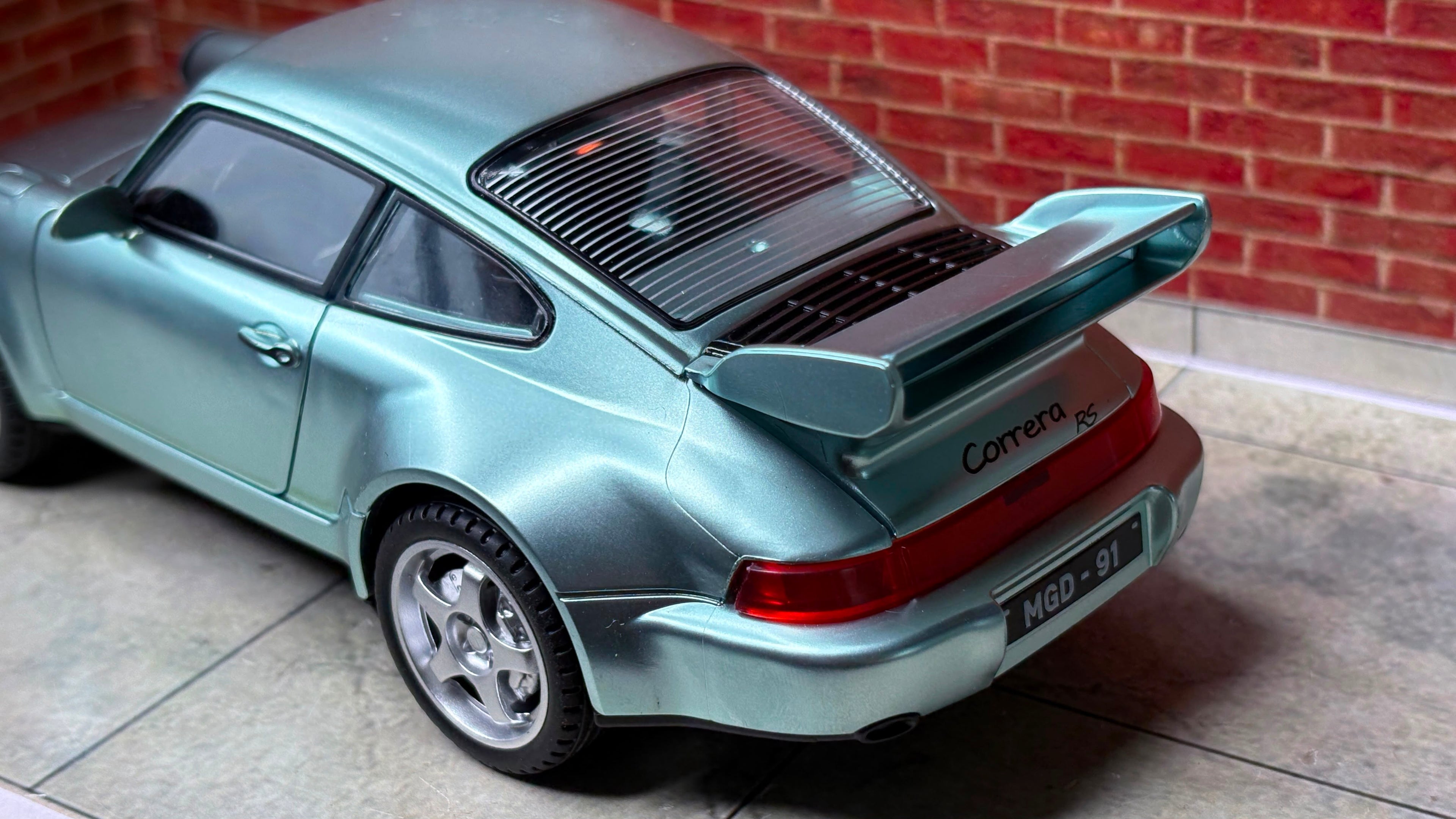 Porsche 911 (964) Turbo 1990 s 1:24 ABS Premium Detailing